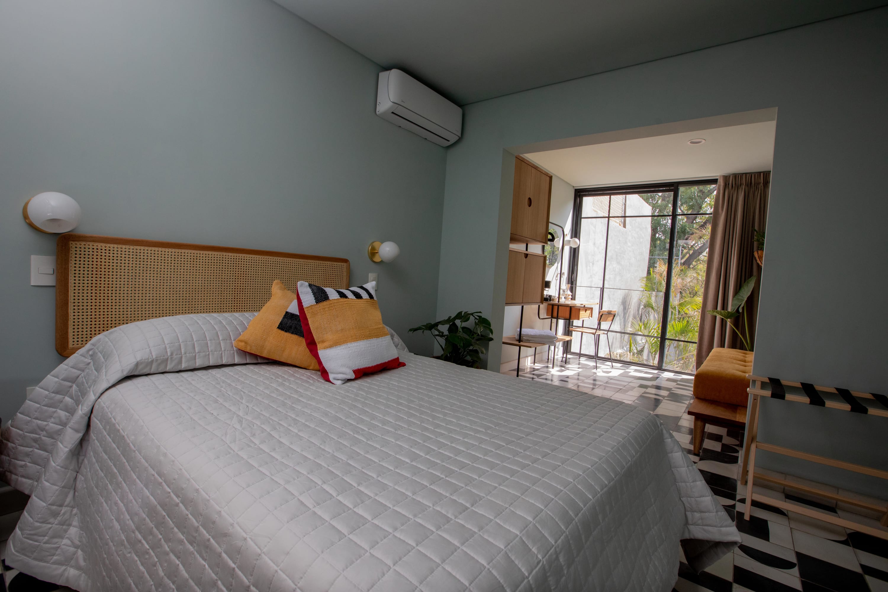 (8) Casa Ixaya by Barrio México — Guadalajara, Jalisco — vacation rental