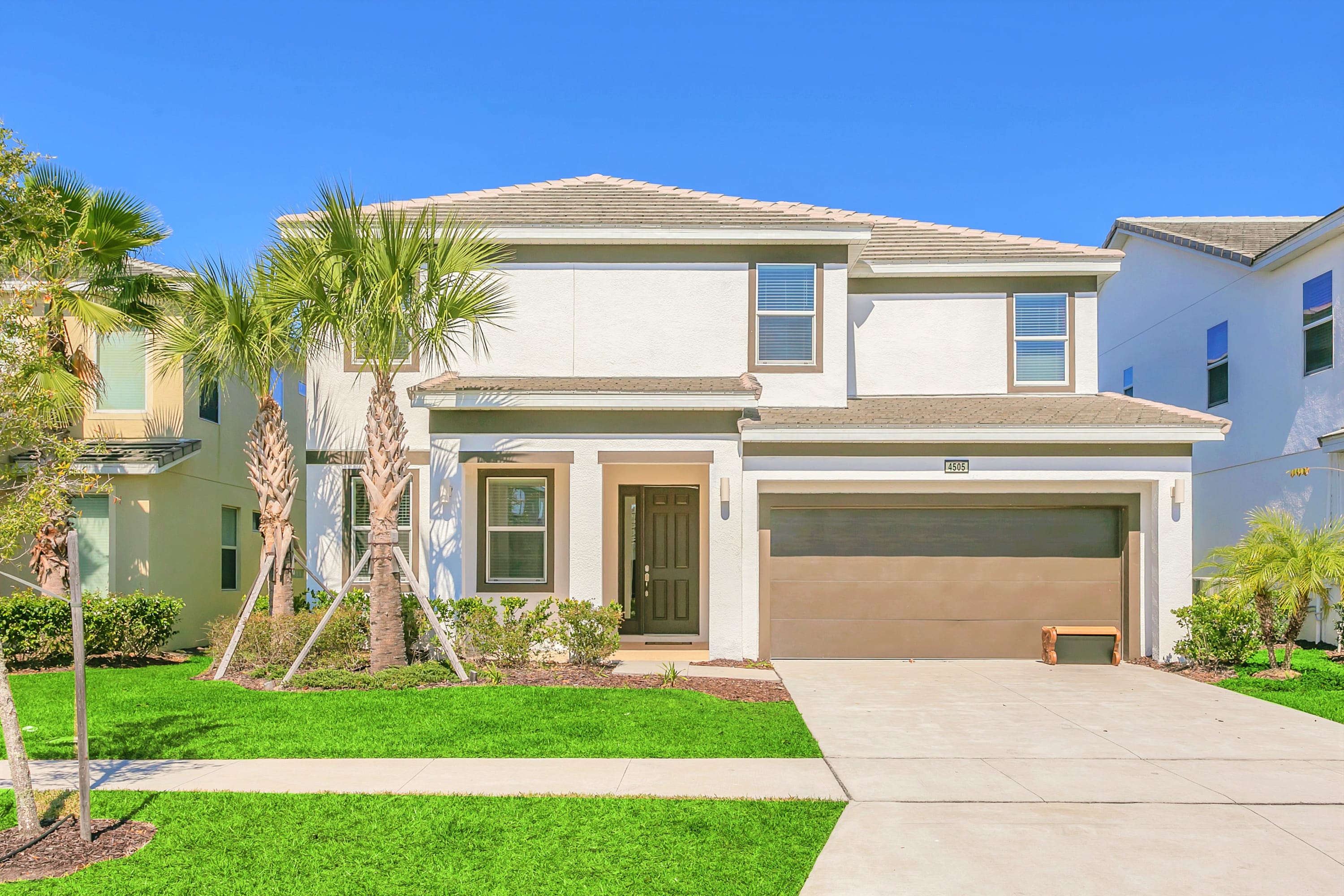 12-Guest Capacity 6-bedroom Home