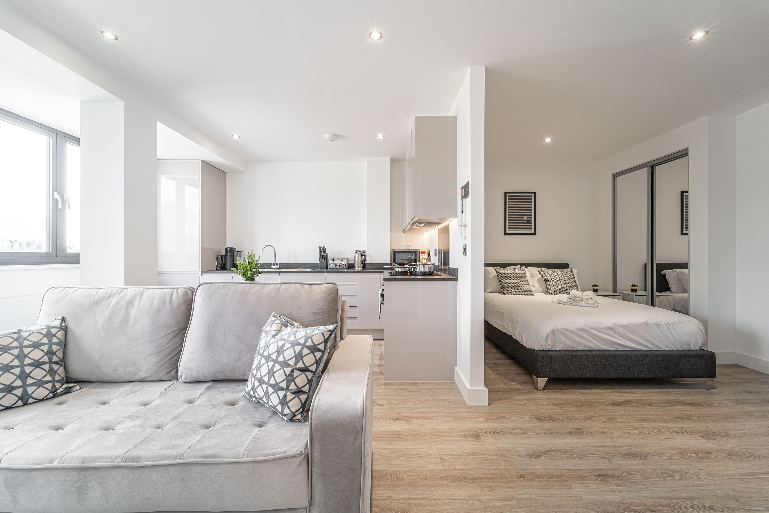 Central Solihull Studio | NEC, Airport | Free Parking - Picture 1