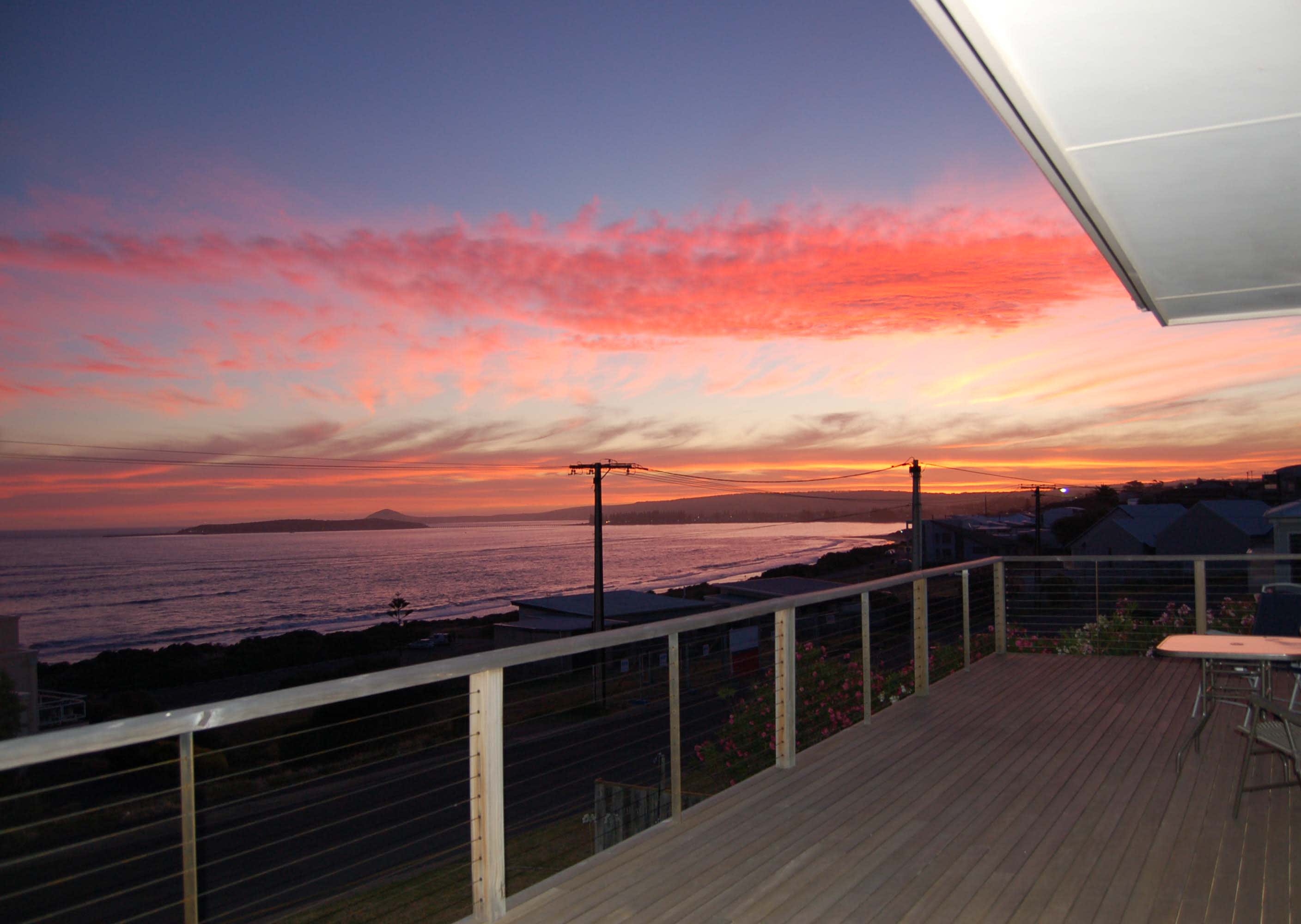 98 Seagull Ave - First Class Property with Stunning Sea Views — Hayborough, South Australia — vacation rental