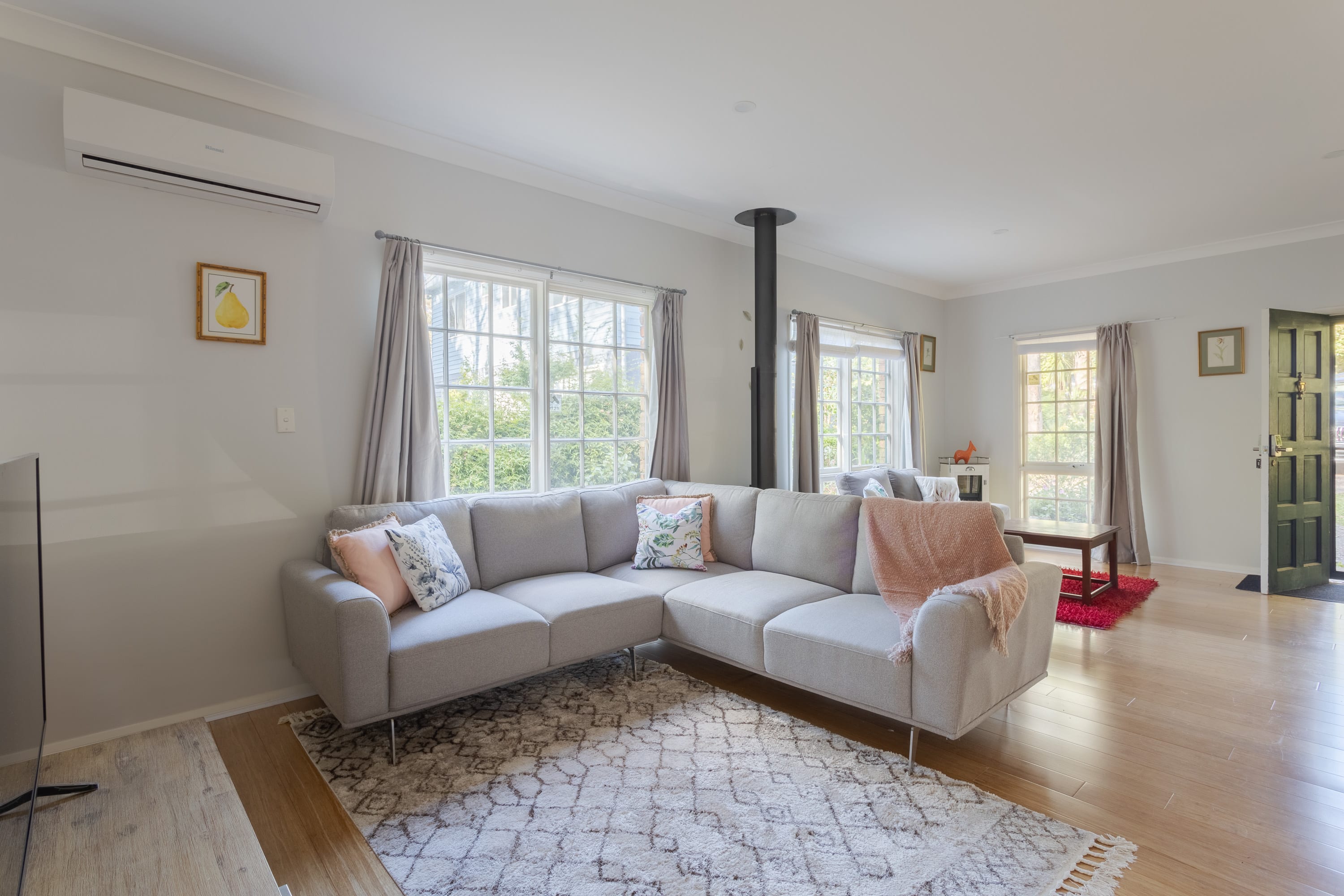 Nilgiri 3BR Mountain Retreat/5mins Katoomba Centre — Katoomba, New South Wales — vacation rental