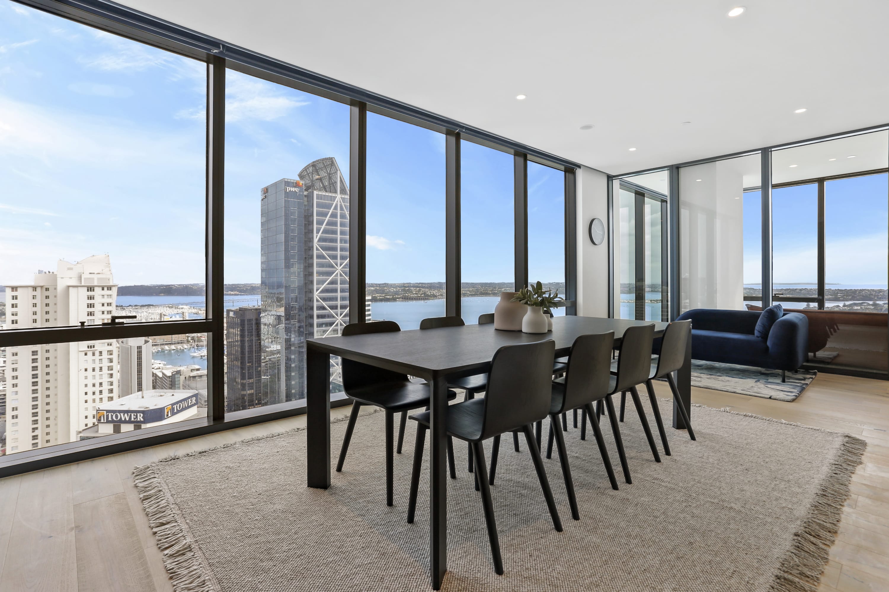 The Pacifica, Level 34, 180 degree views - Image 3