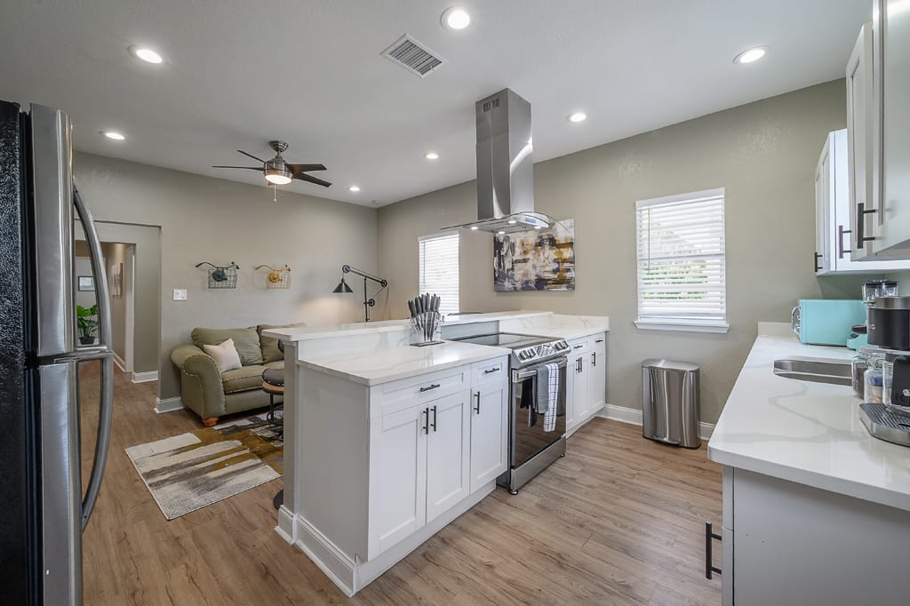 "The Penny-farthing Flat" - 2BR |Fire Pit|Grill — Tampa, FL — vacation rental