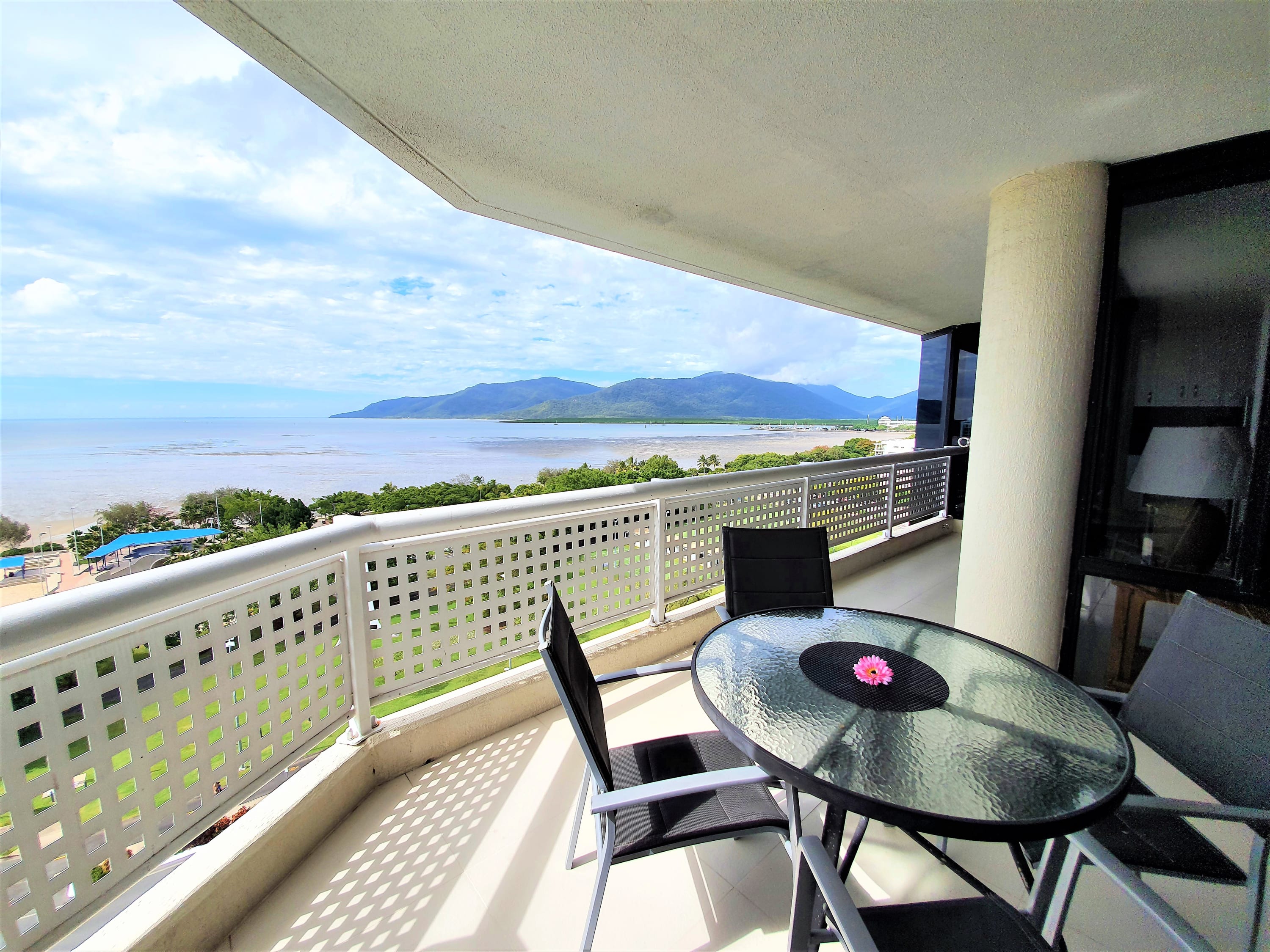 Cairns Ocean View Apartment - Foto 17