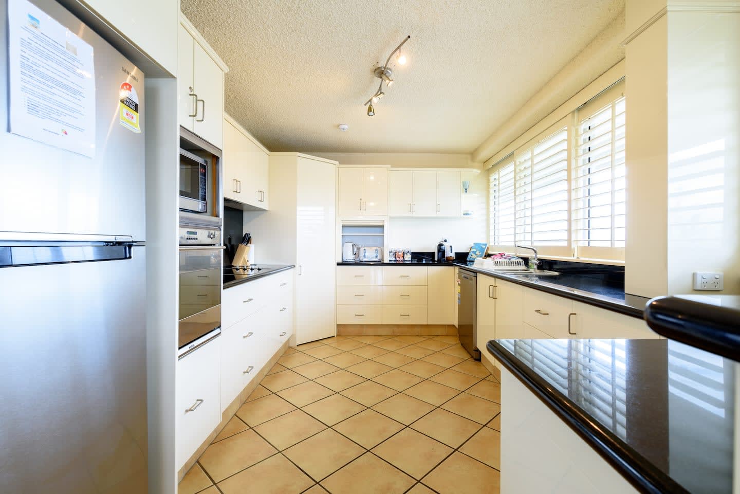 Main Beach Waterfront Apartment - Foto 4