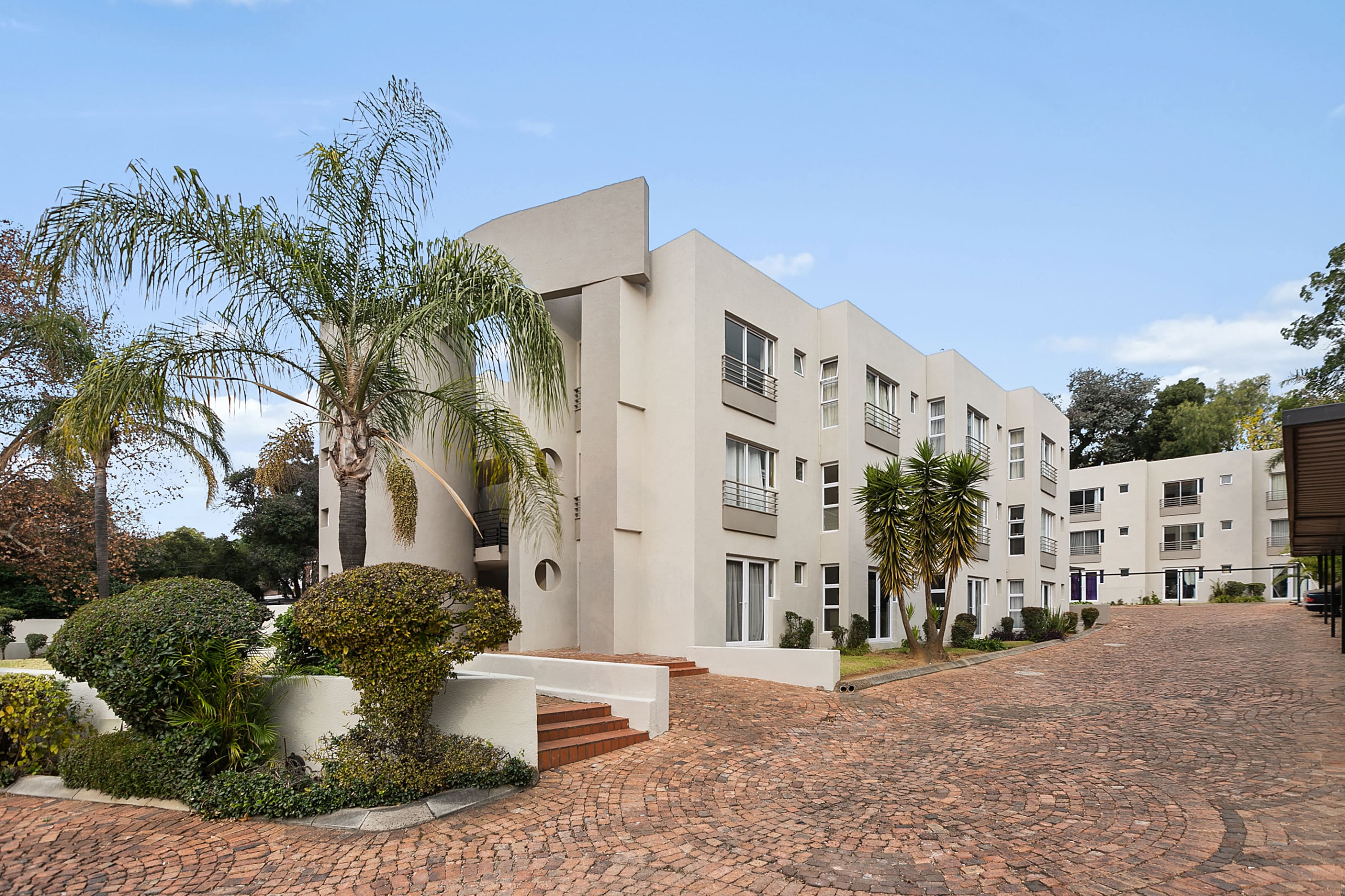 Marley on Katherine - Superior Apartments