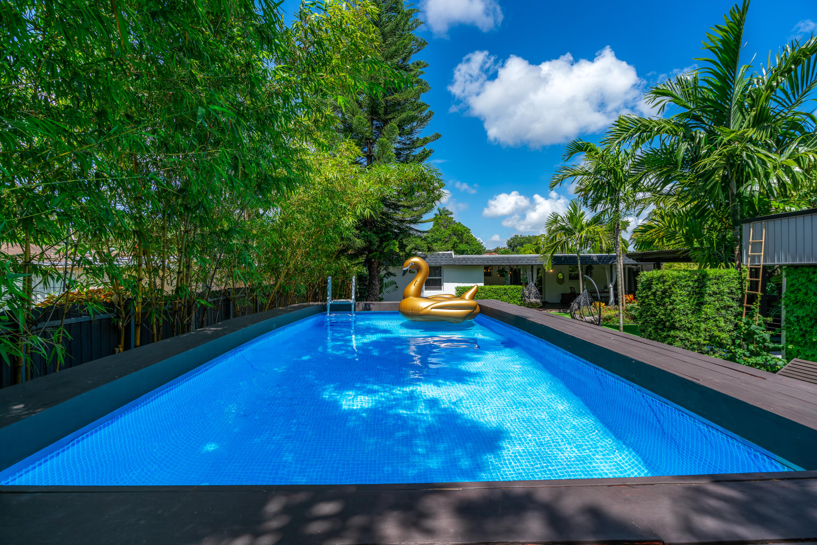 Love&Peace Oasis🏝  Pool, Mini Golf⛳️  Basketball Hoop - Photo 3