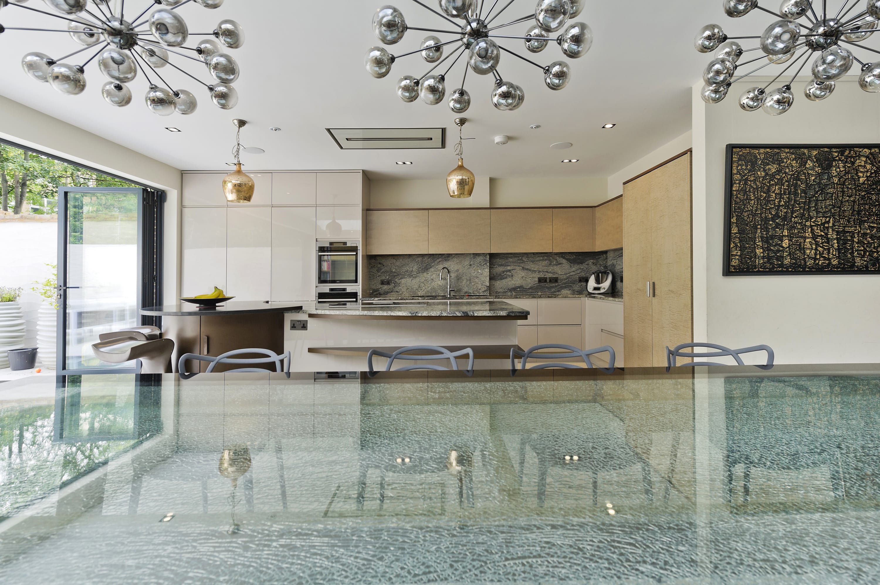 7bed Notting Hill with garden, games room & parking in Westbourne Park Road 60 W2 5PJ - Property image 15 - VivreStays