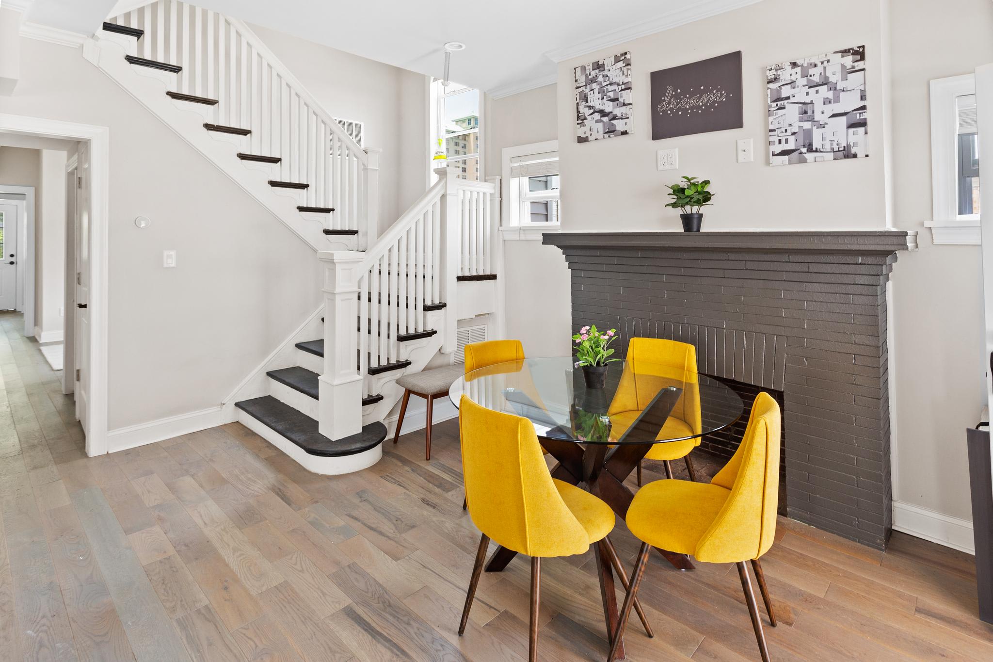 7BR/4.5BA Beach Block, Hot Tub, Walk to Boardwalk
