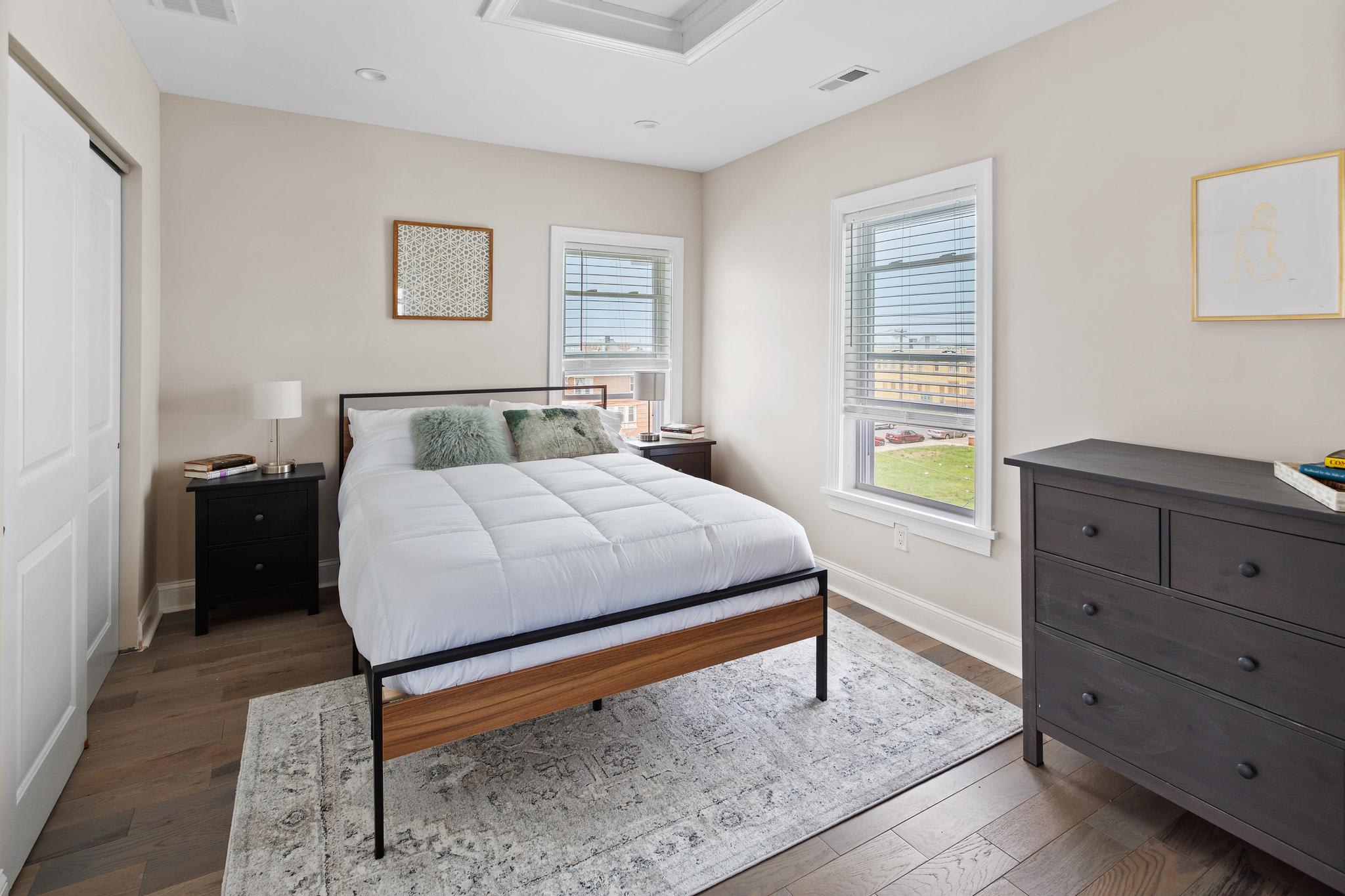 7BR/4.5BA Beach Block, Hot Tub, Walk to Boardwalk