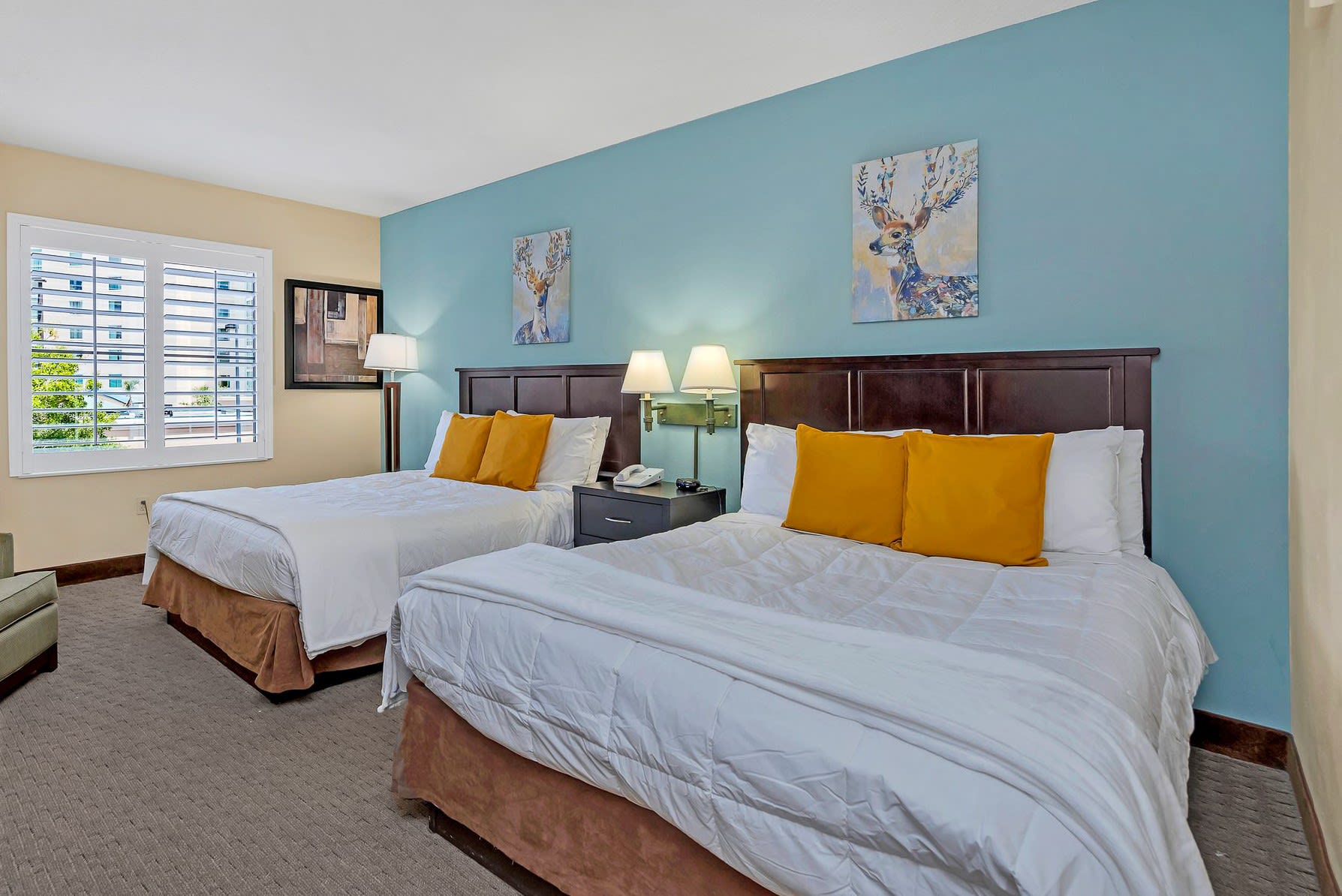 1BR 2 Queen Suite with Pool Hot Tub Arcade near Universal Disney