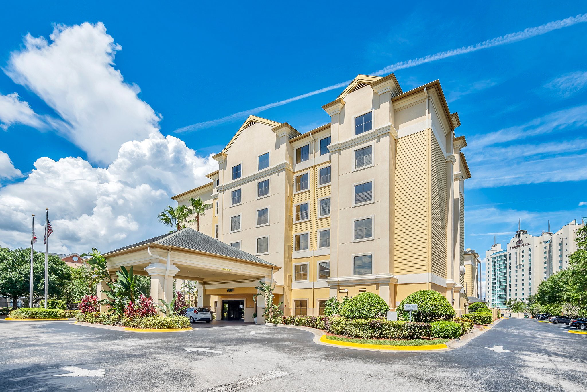 1BR 2 Queen Suite with Pool Hot Tub Arcade near Universal Disney | Photo 10
