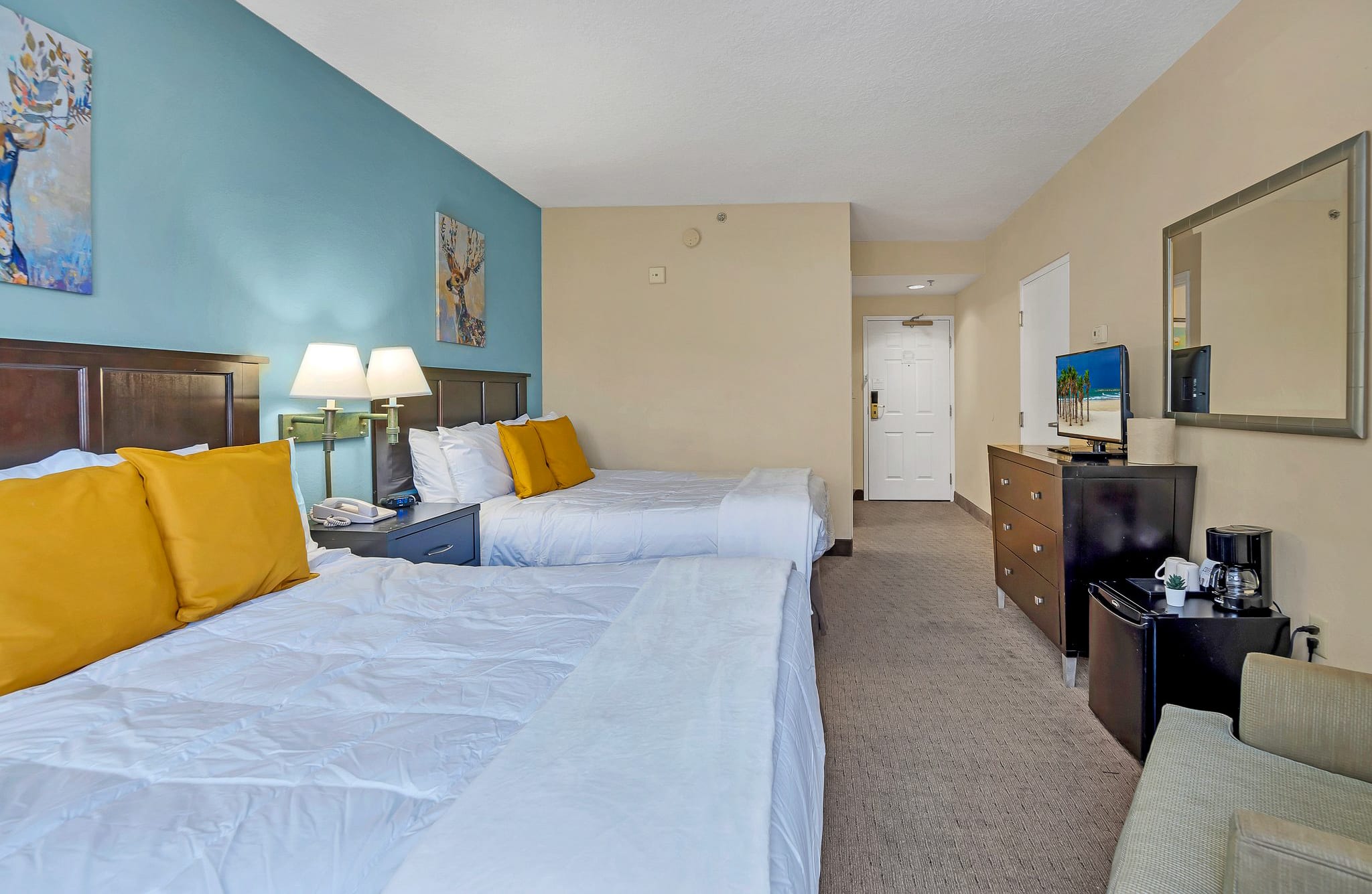 1BR 2 Queen Suite with Pool Hot Tub Arcade near Universal Disney | Photo 6
