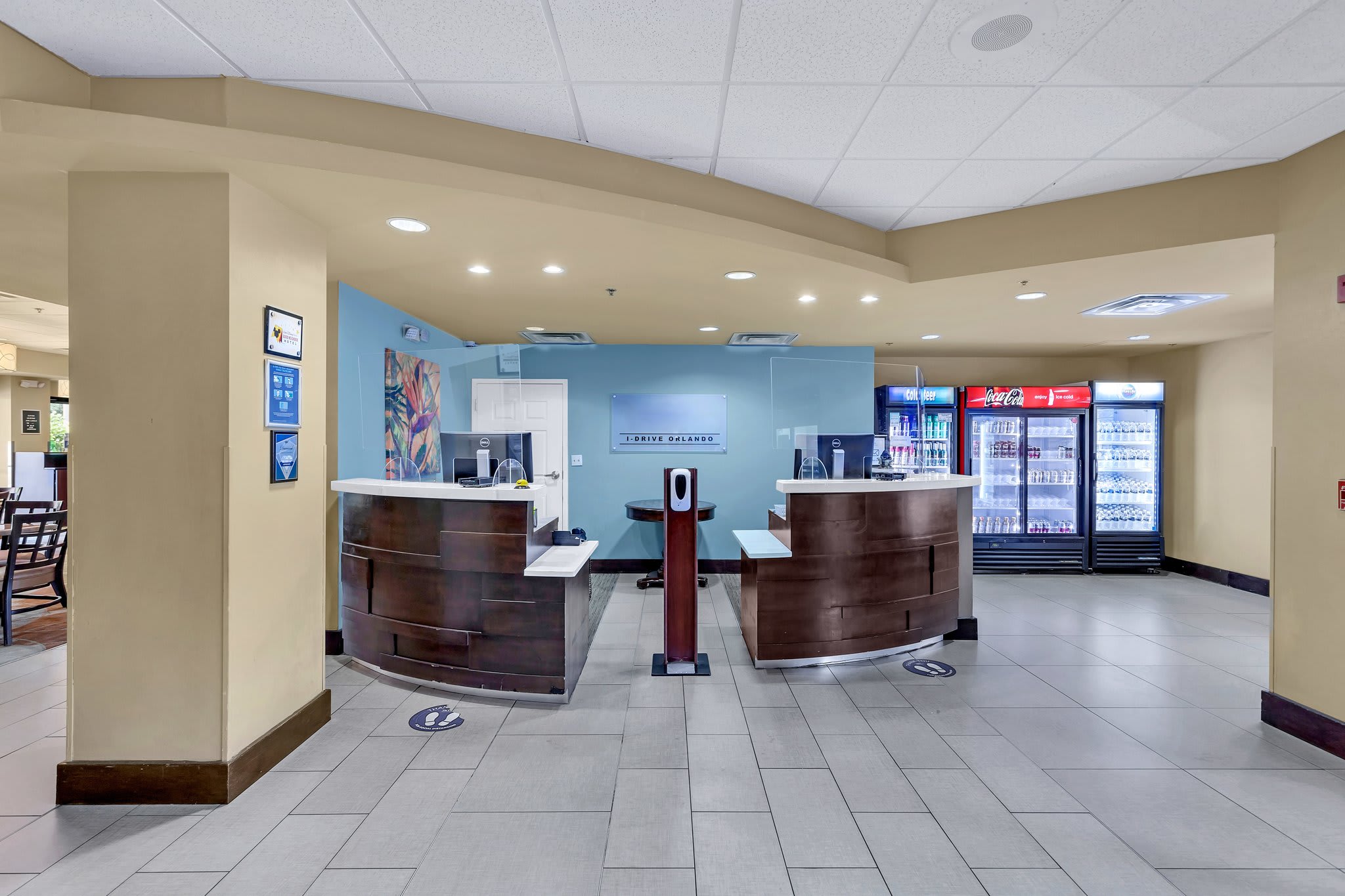 1BR 2 Queen Suite with Pool Hot Tub Arcade near Universal Disney | Photo 16