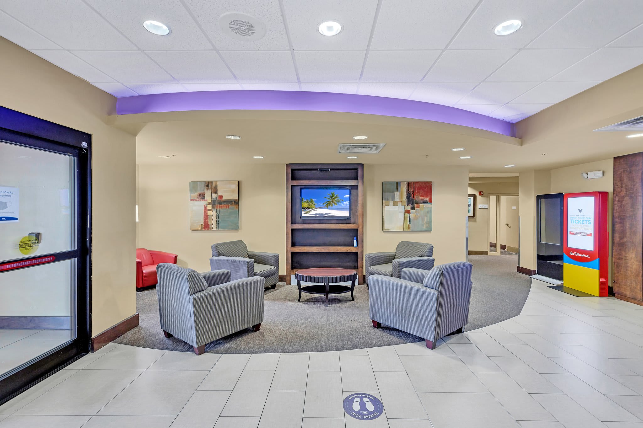 1BR 2 Queen Suite with Pool Hot Tub Arcade near Universal Disney | Photo 15