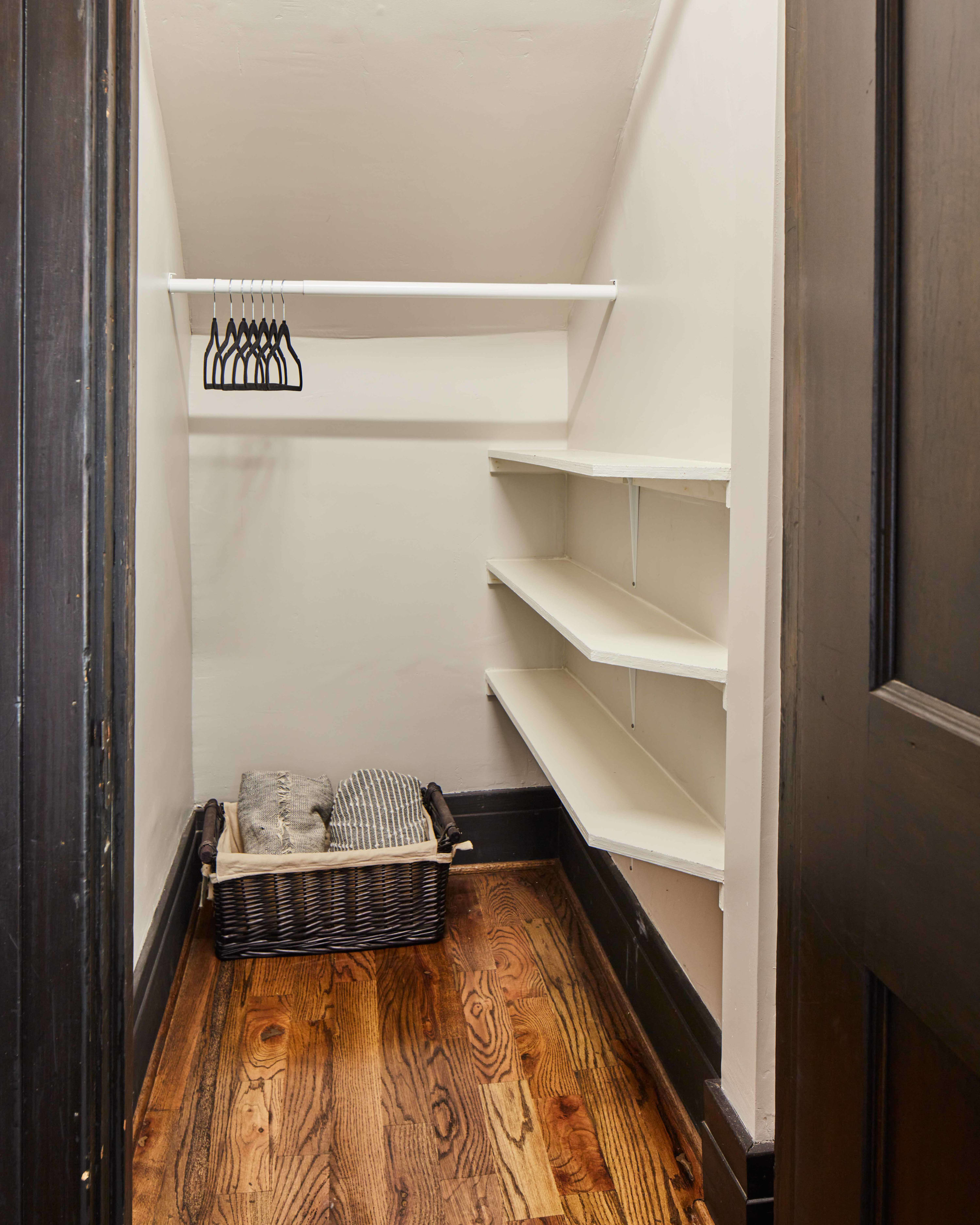 Apt1Charles - Accessible Access, Parking  - Picture 18