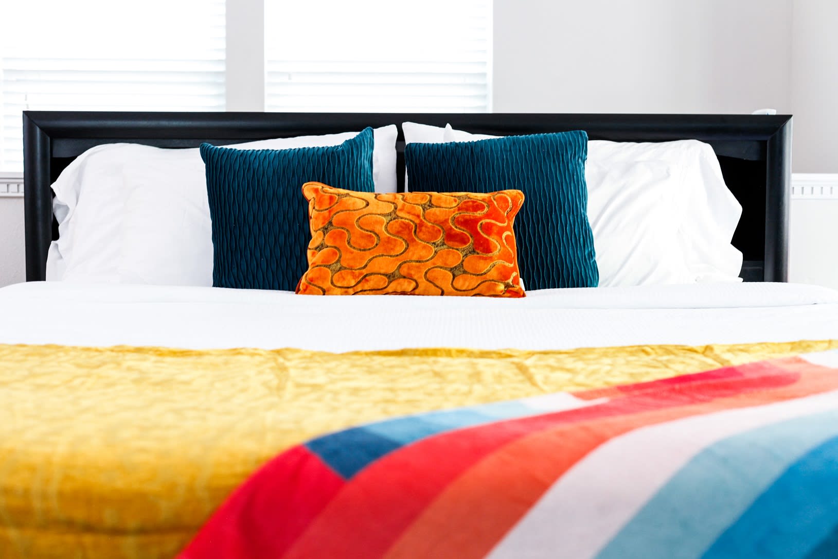 Bright, Retro Charm | South Congress Studio