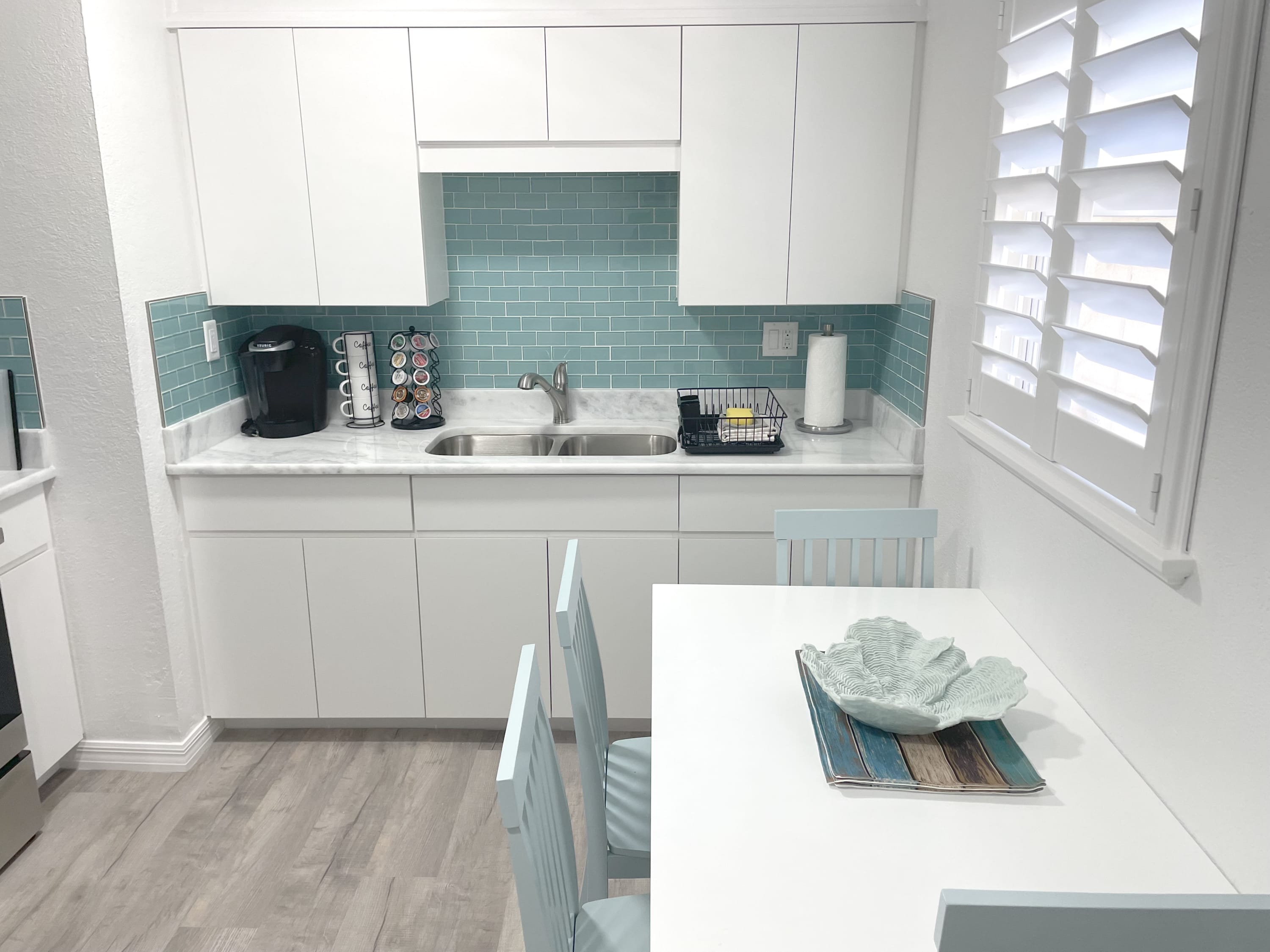 Newly Renovated - Modern Apartment 4 of 4