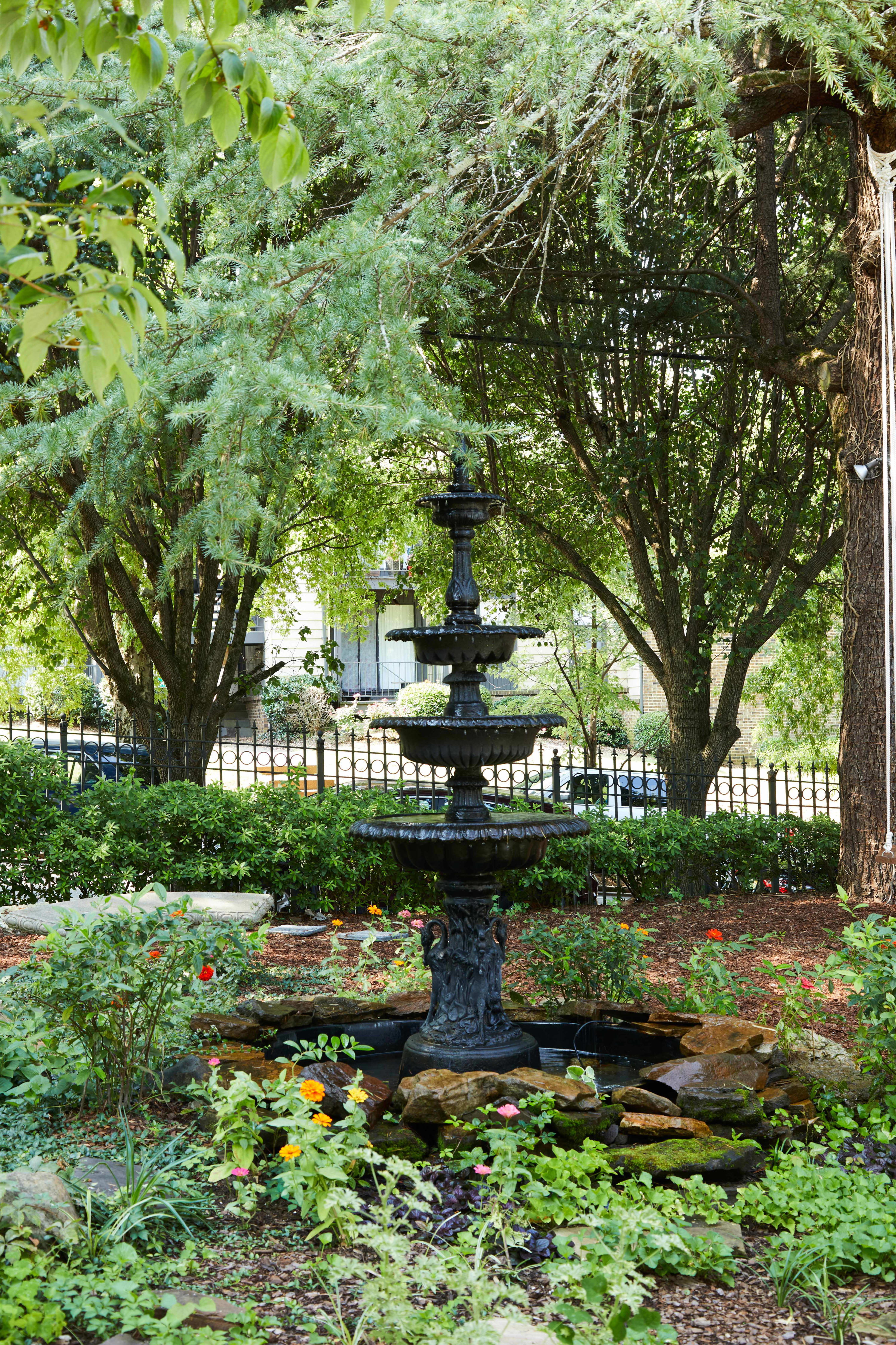 Apt1@EdenBrae - Serene, Walkable, Modern Retreat, Named Best in Bham - Picture 24