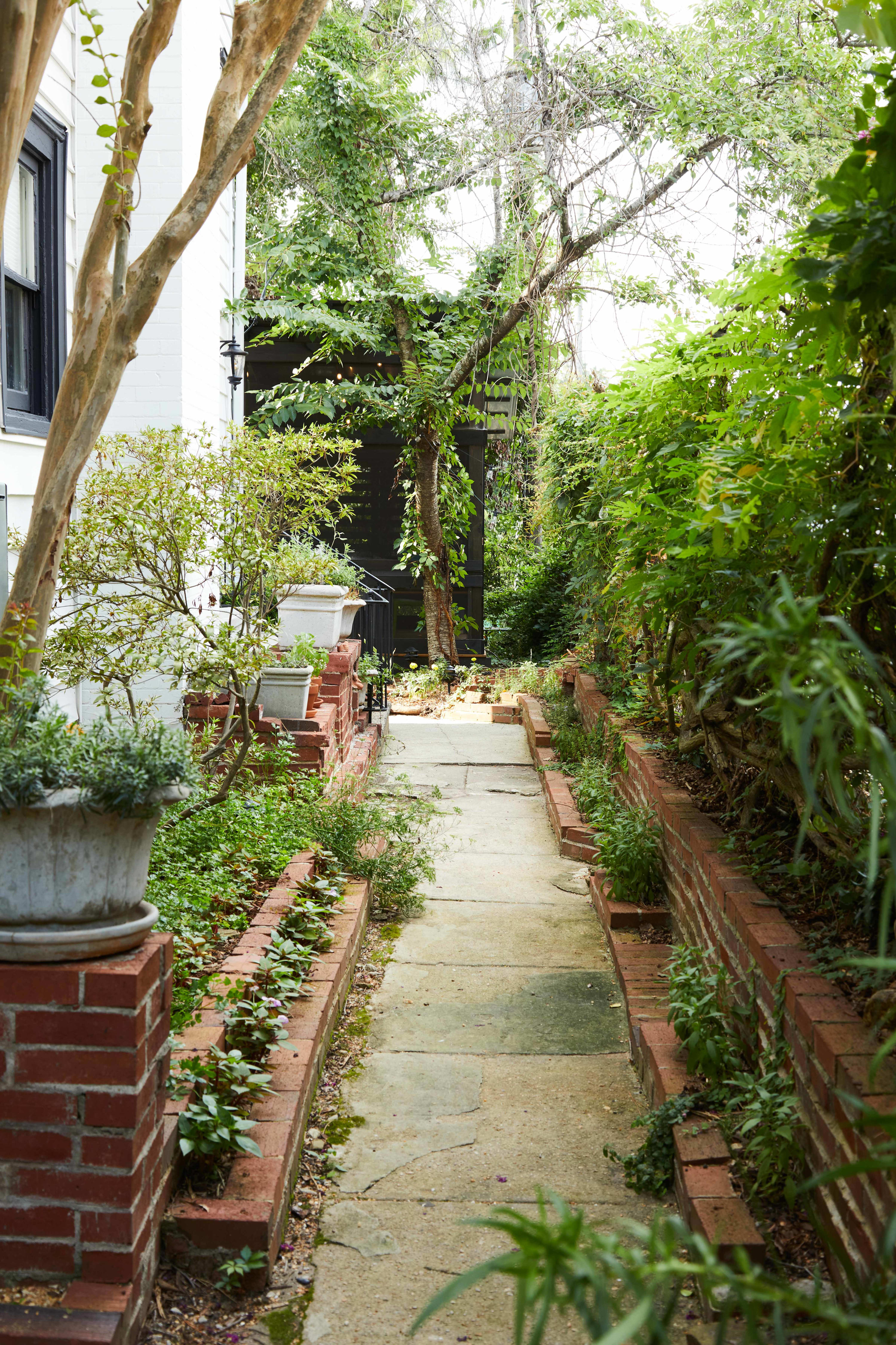 Apt1@EdenBrae - Serene, Walkable, Modern Retreat, Named Best in Bham - Picture 30