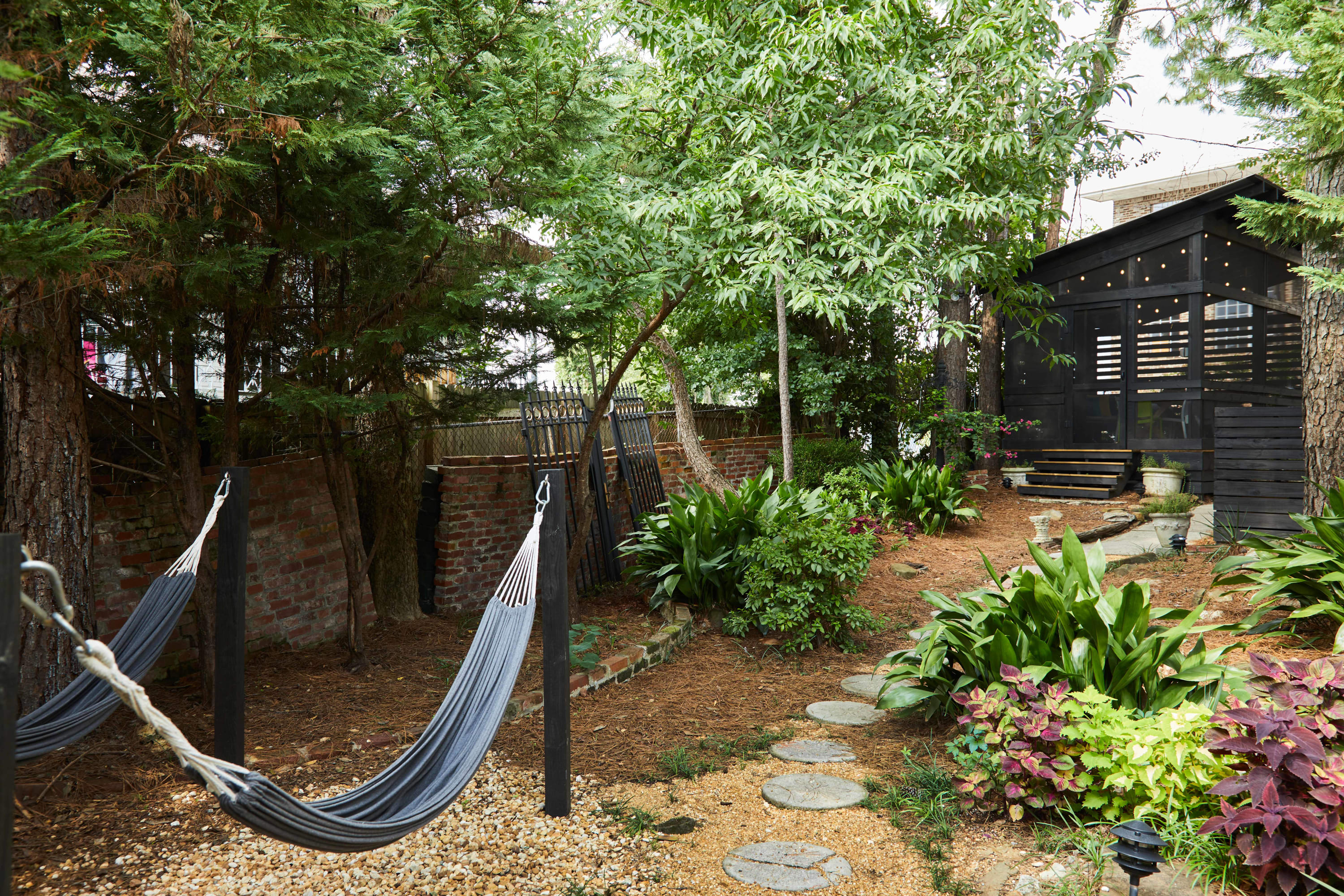 Apt1@EdenBrae - Serene, Walkable, Modern Retreat, Named Best in Bham - Picture 40
