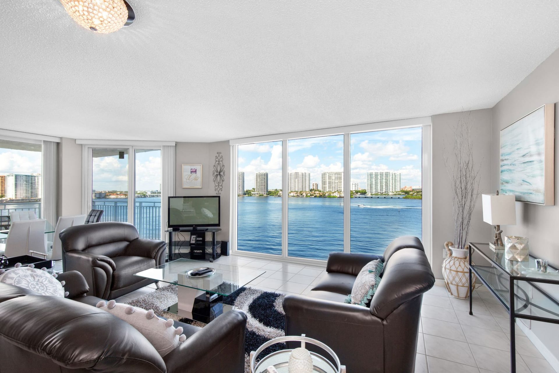 Le Montcalm 804 STR-01923 — Sunny Isles Beach, FL — vacation rental