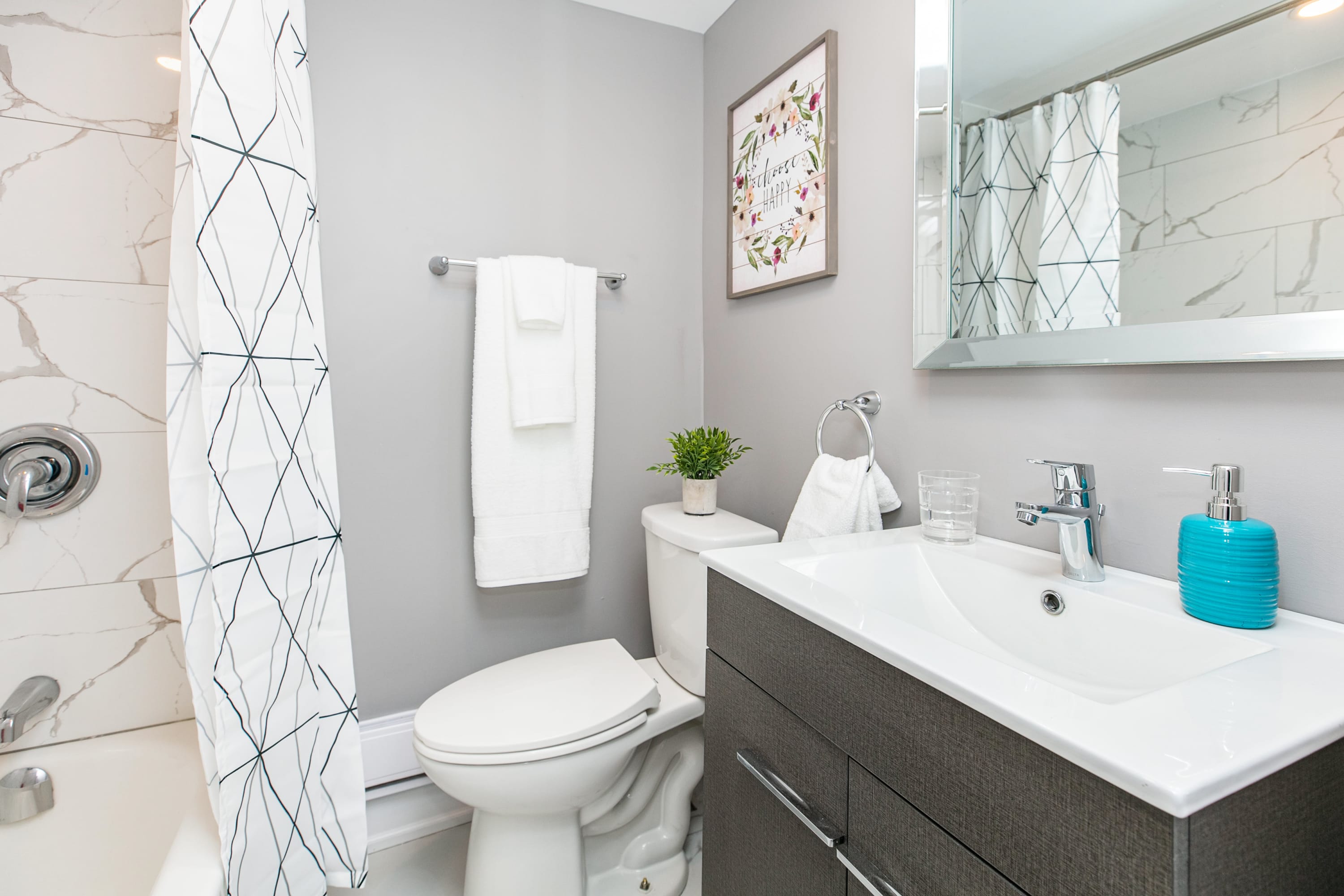 Modern 1BR Apt with Netflix near Downtown Ottawa | Photo 3