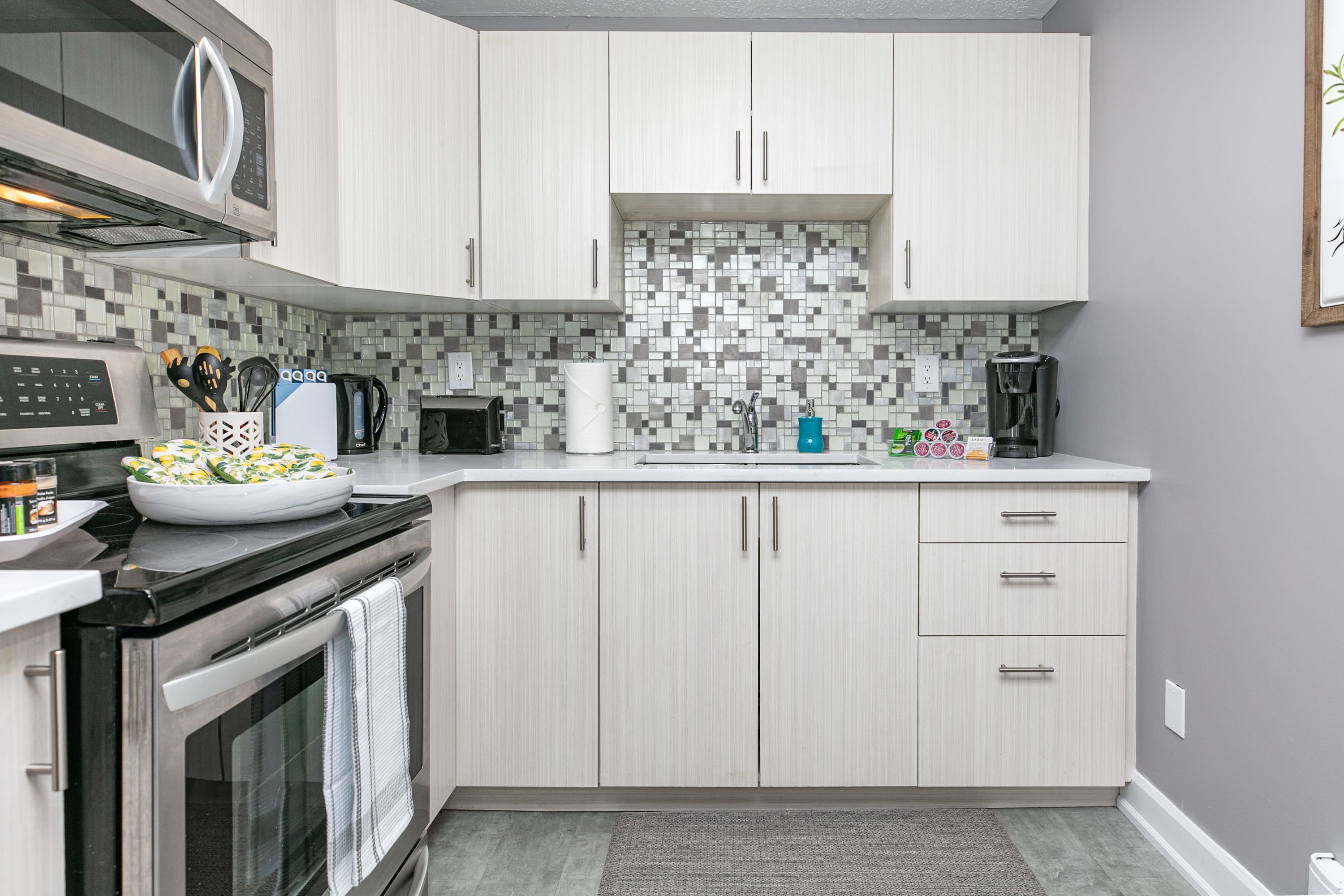 Modern 1BR Apt with Netflix near Downtown Ottawa | Photo 10