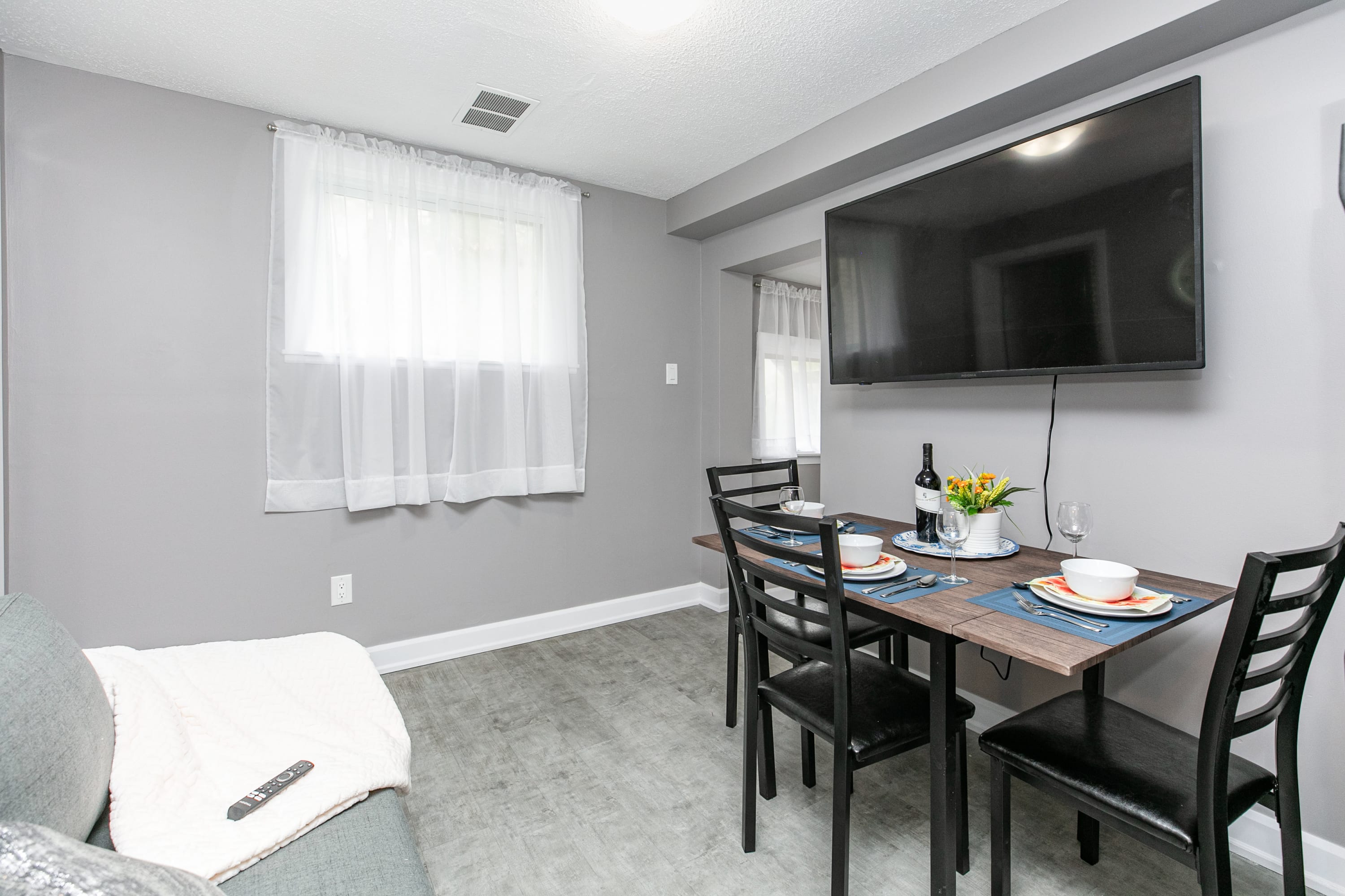 Modern 1BR Apt with Netflix near Downtown Ottawa | Photo 8