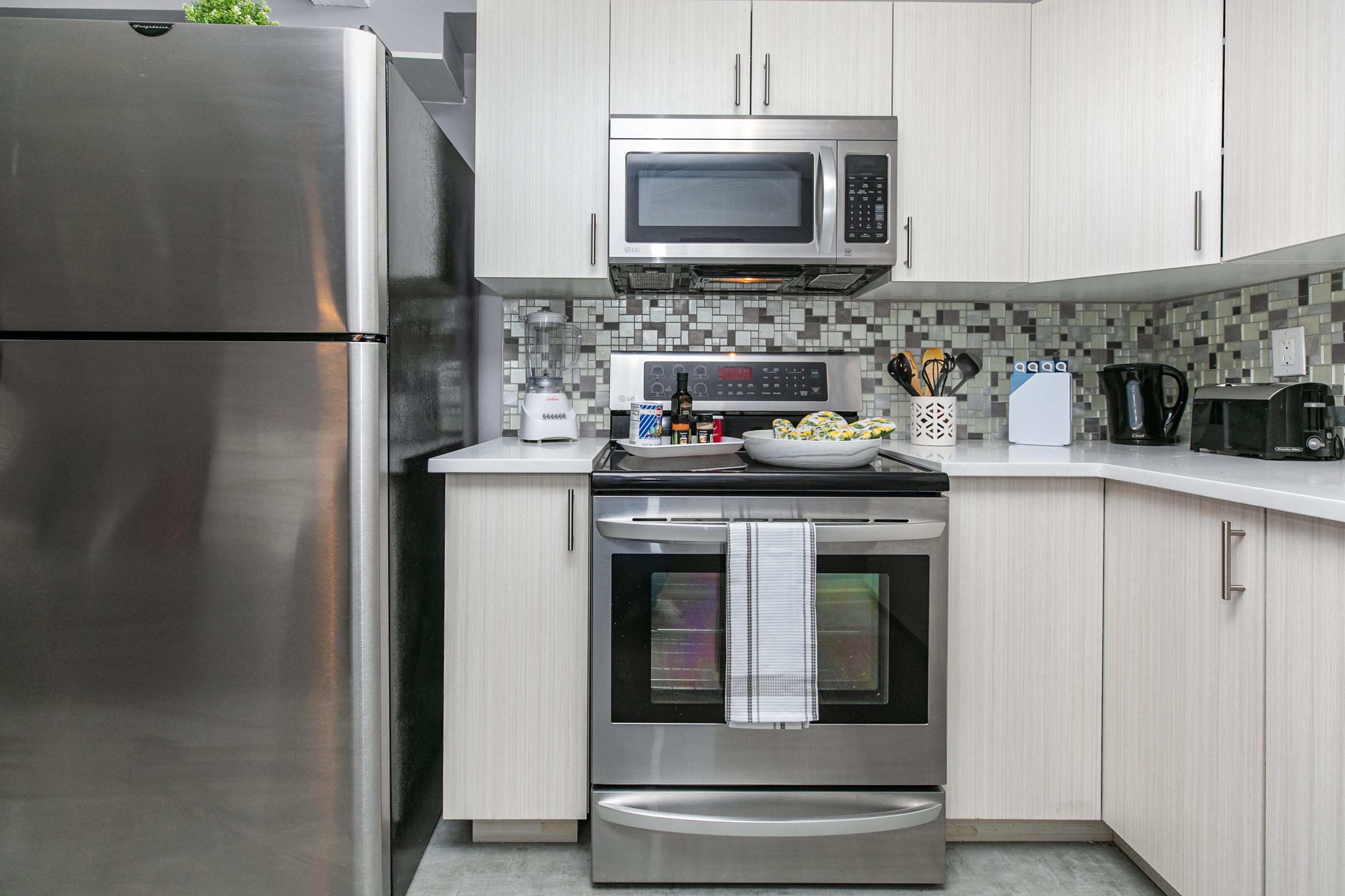 Modern 1BR Apt with Netflix near Downtown Ottawa | Photo 9