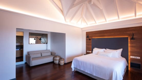 Spacious Contemporary Villa With Amazing Ocean Views 5