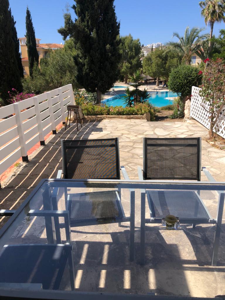 Regina Gardens - Spacious 3 bed, 2 bath maisonette