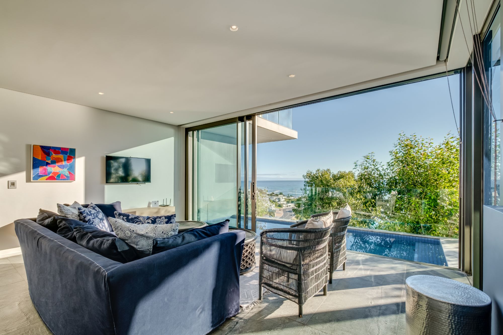 Unique Camps Bay Apartment w Private Pool Coral Sea | Photo 2