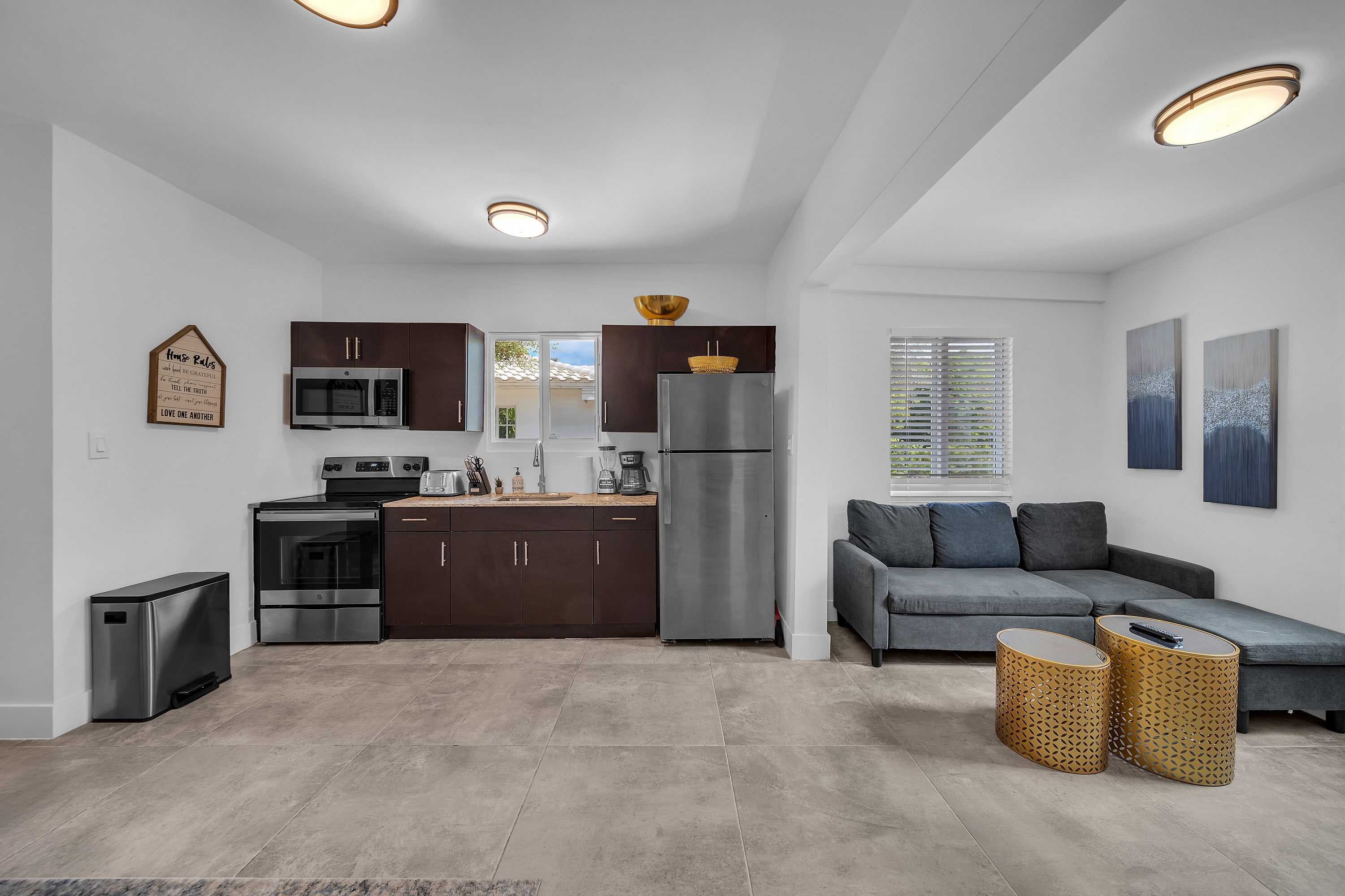 Best location 3bedroom/2bath in Buenas vista. - Photo 2