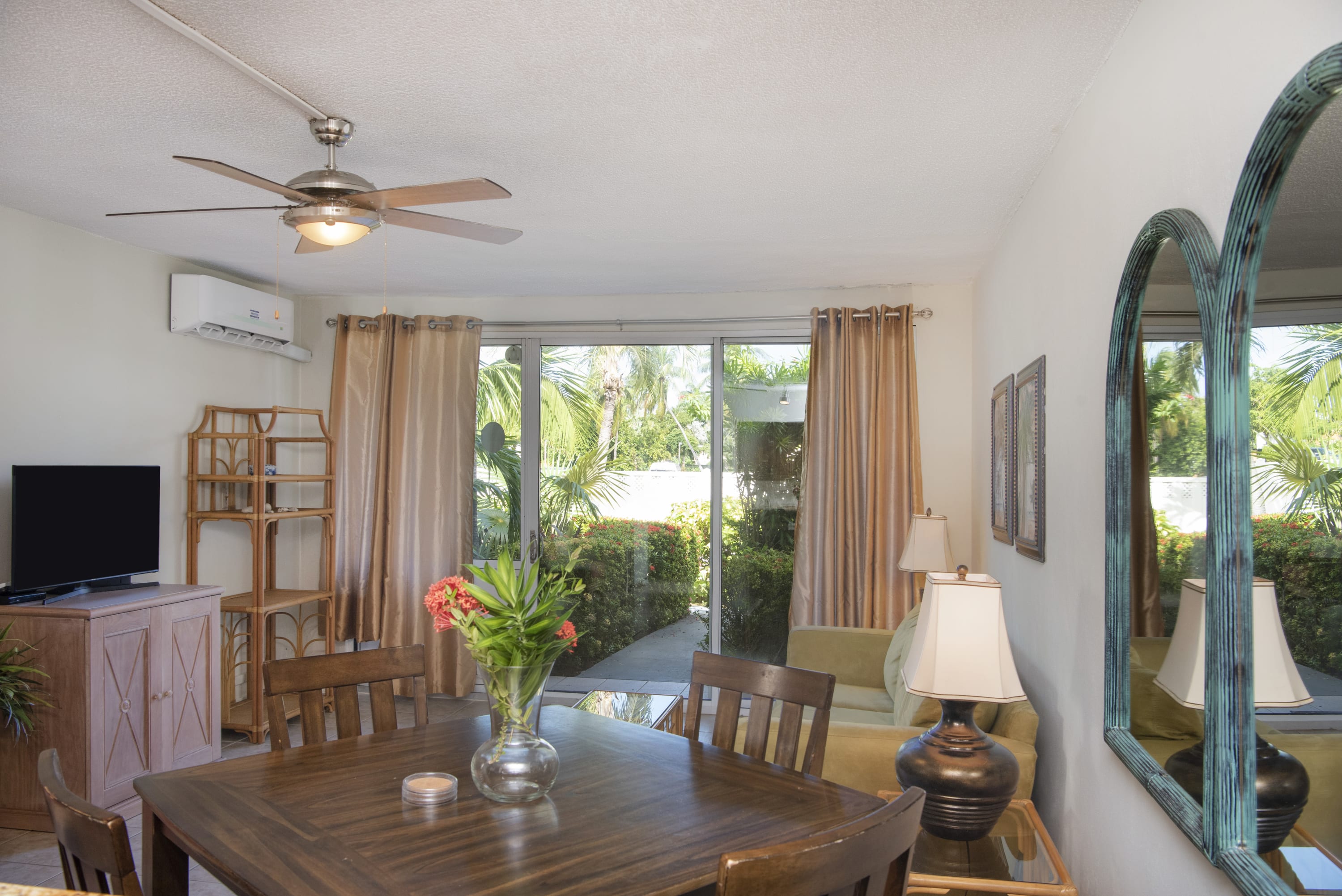 Beach Living at Island Pine Villas (BLJ)