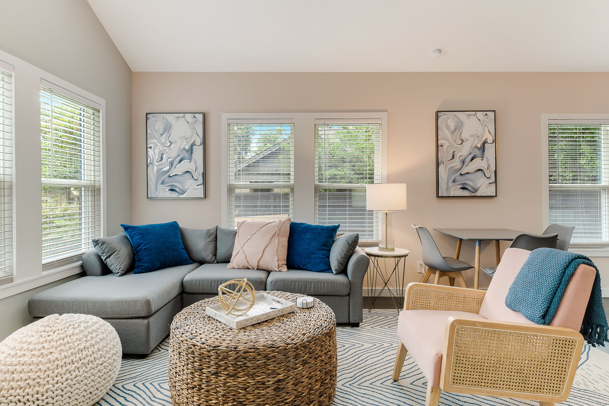 Luxury Townhome | Pet Friendly - Foto 1