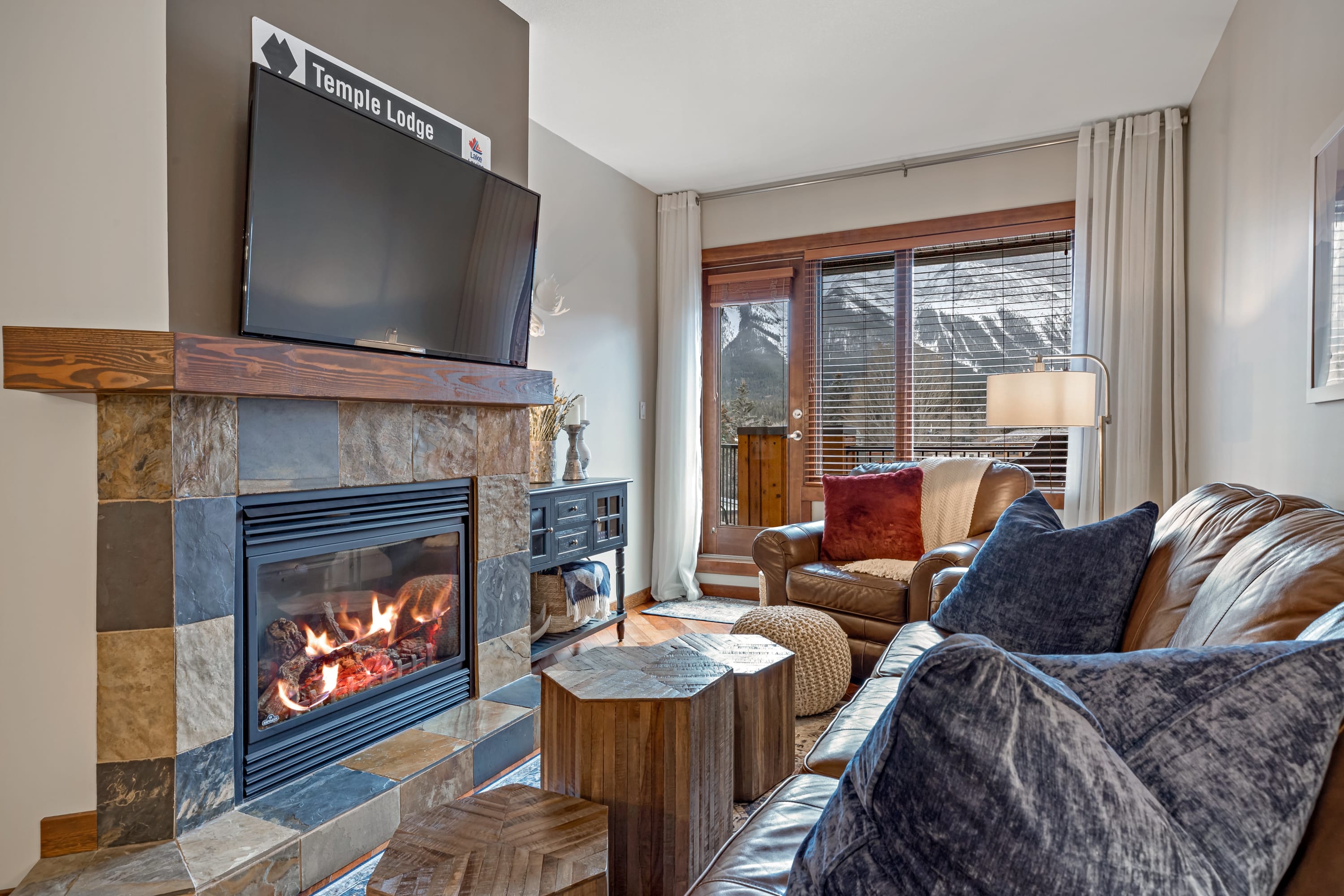 Top Floor, Amazing Views, Recently Renovated 3
