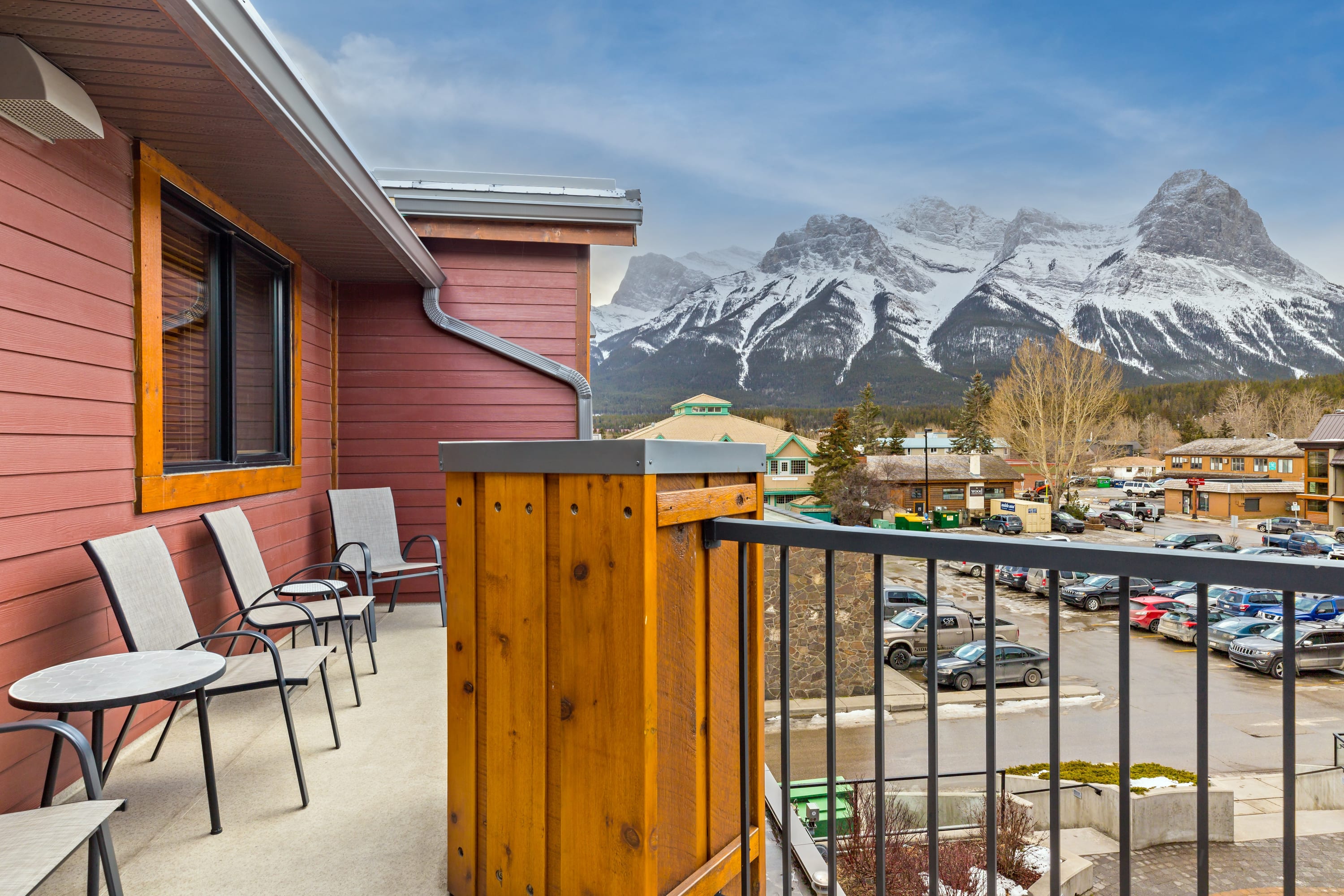 Top Floor, Amazing Views, Recently Renovated 5