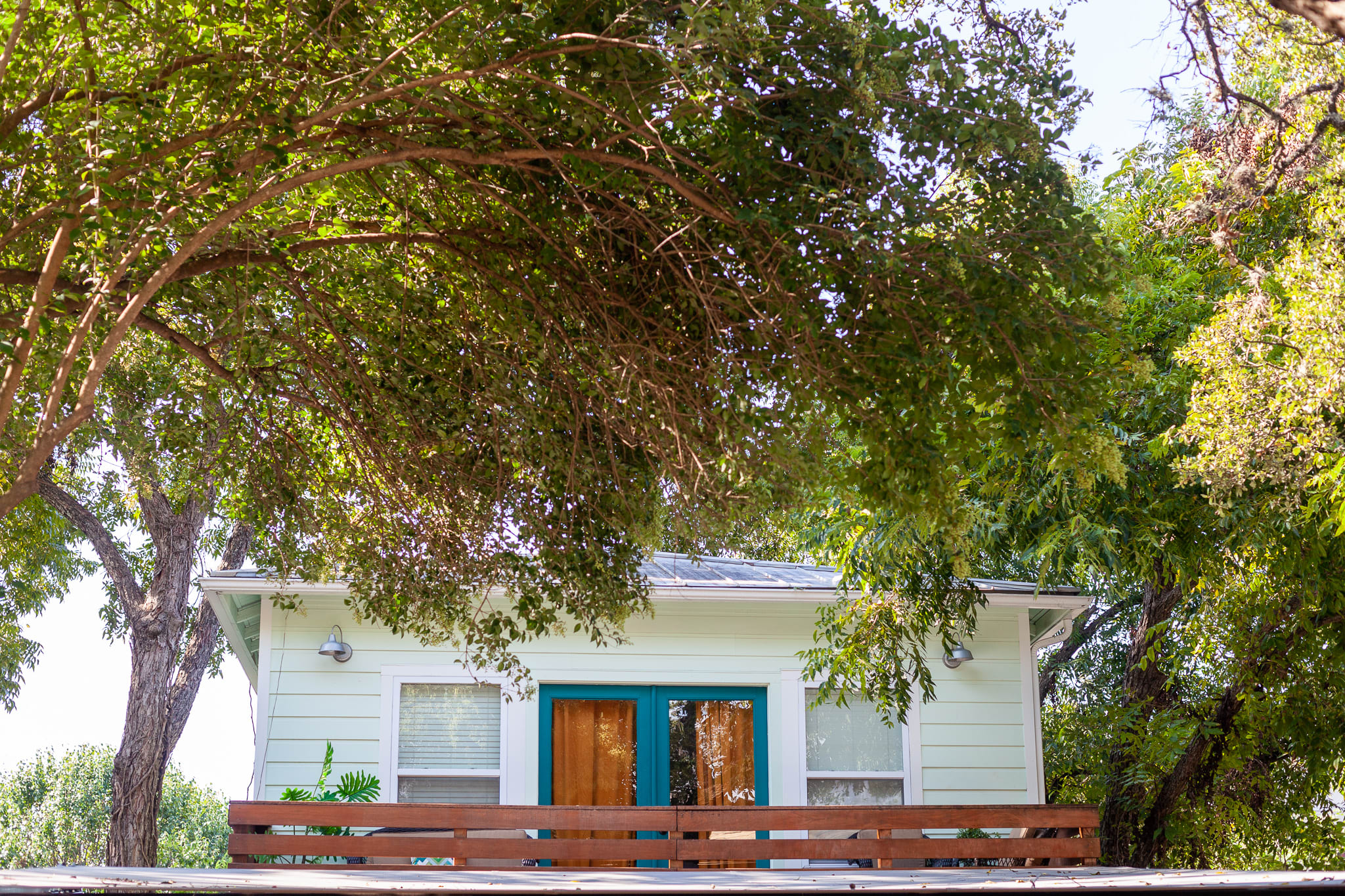Bright, Retro Charm | South Congress Studio