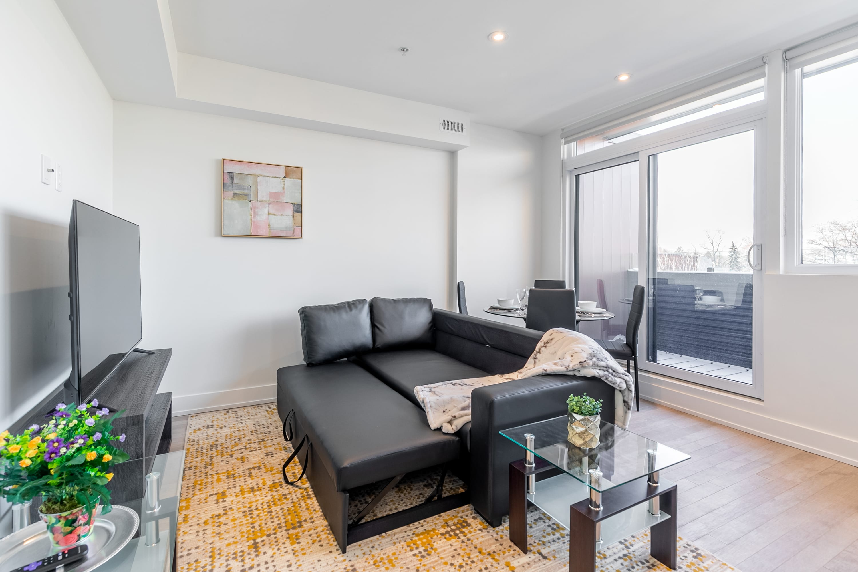 Luxury 3BR Apartment with Private Balcony | Photo 7