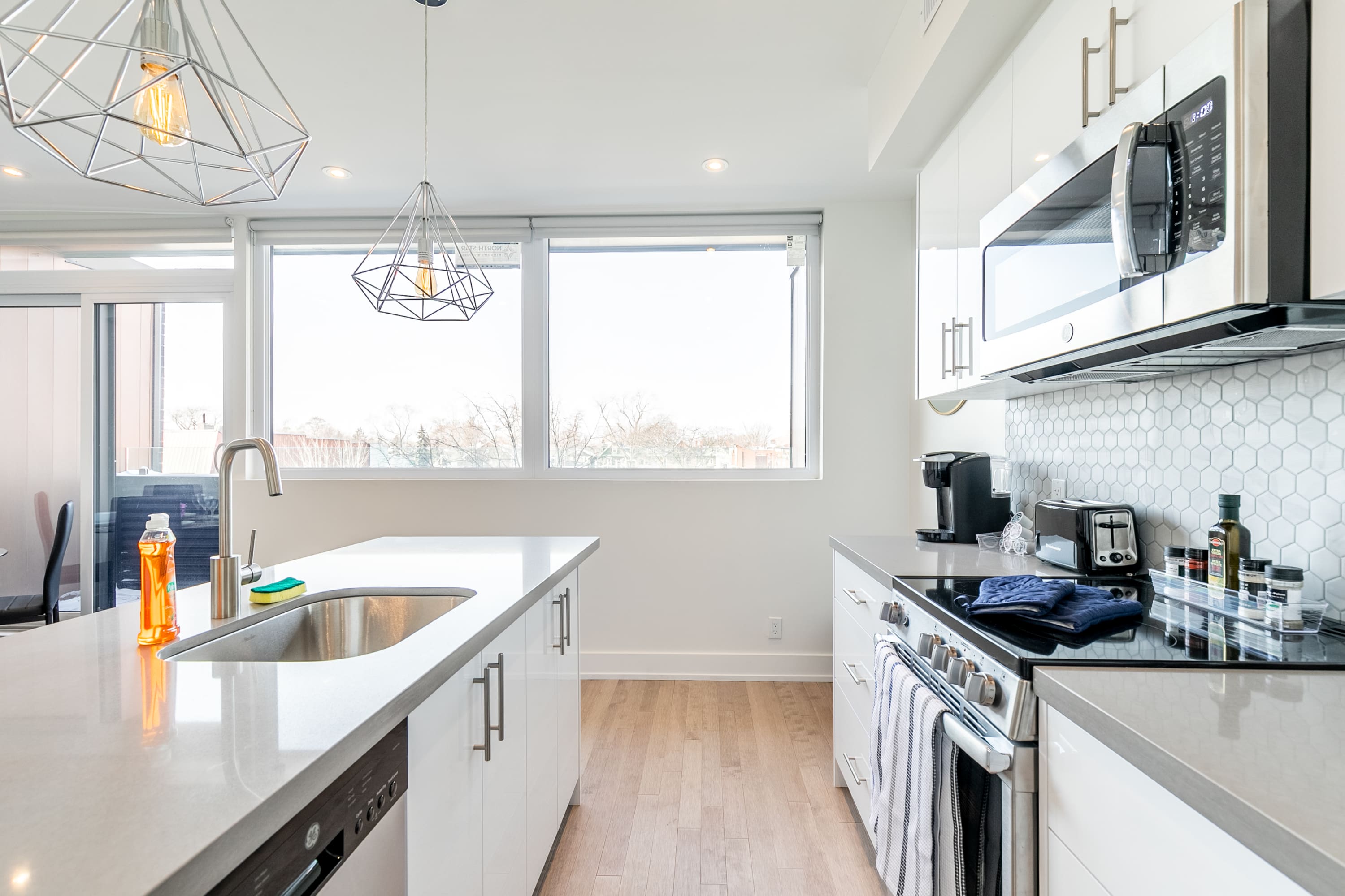 Luxury 3BR Apartment with Private Balcony | Photo 11