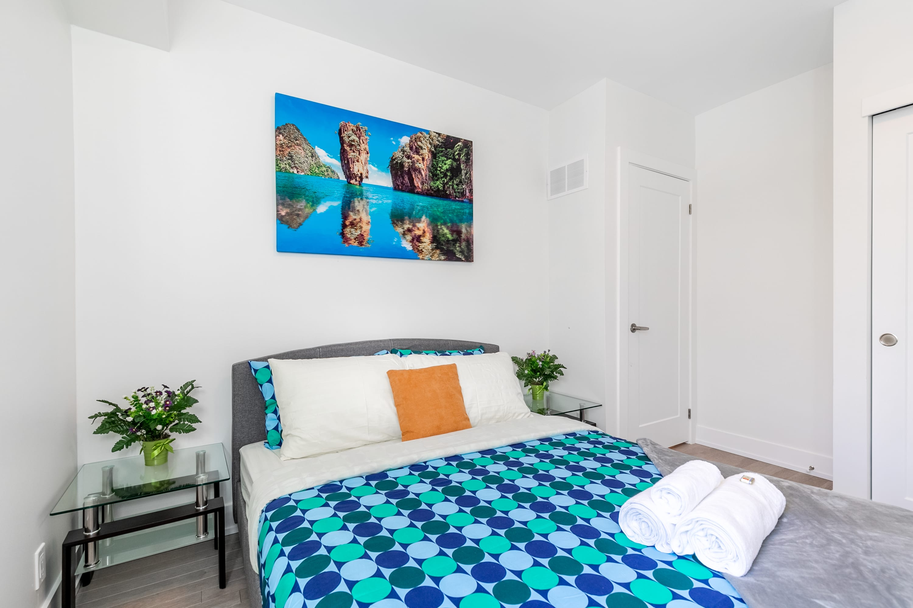 Luxury 3BR Apartment with Private Balcony | Photo 3
