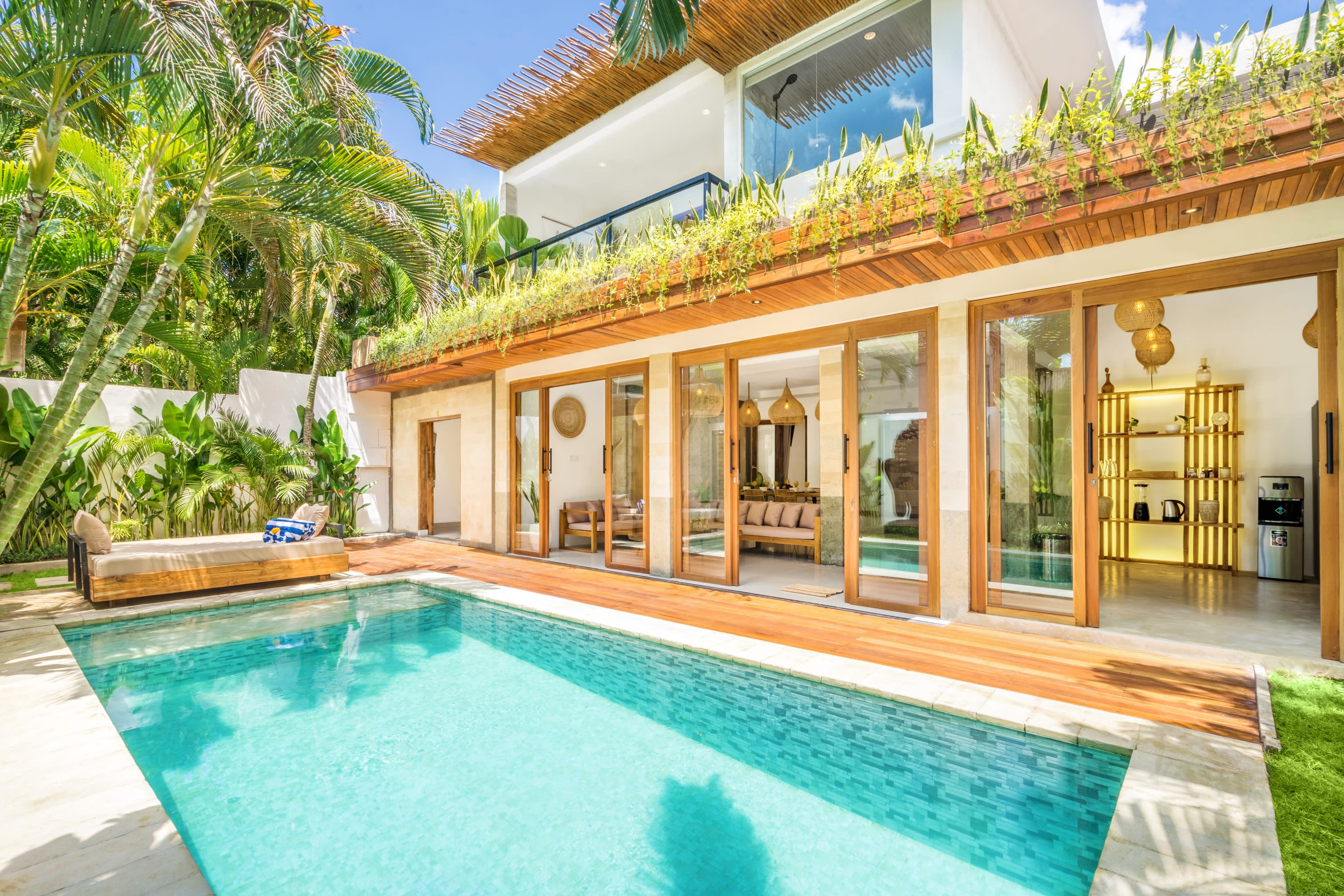 Villa Tokyo - 3BDR - 3 min walk to KU DE TA beach — Kuta, Bali — vacation rental