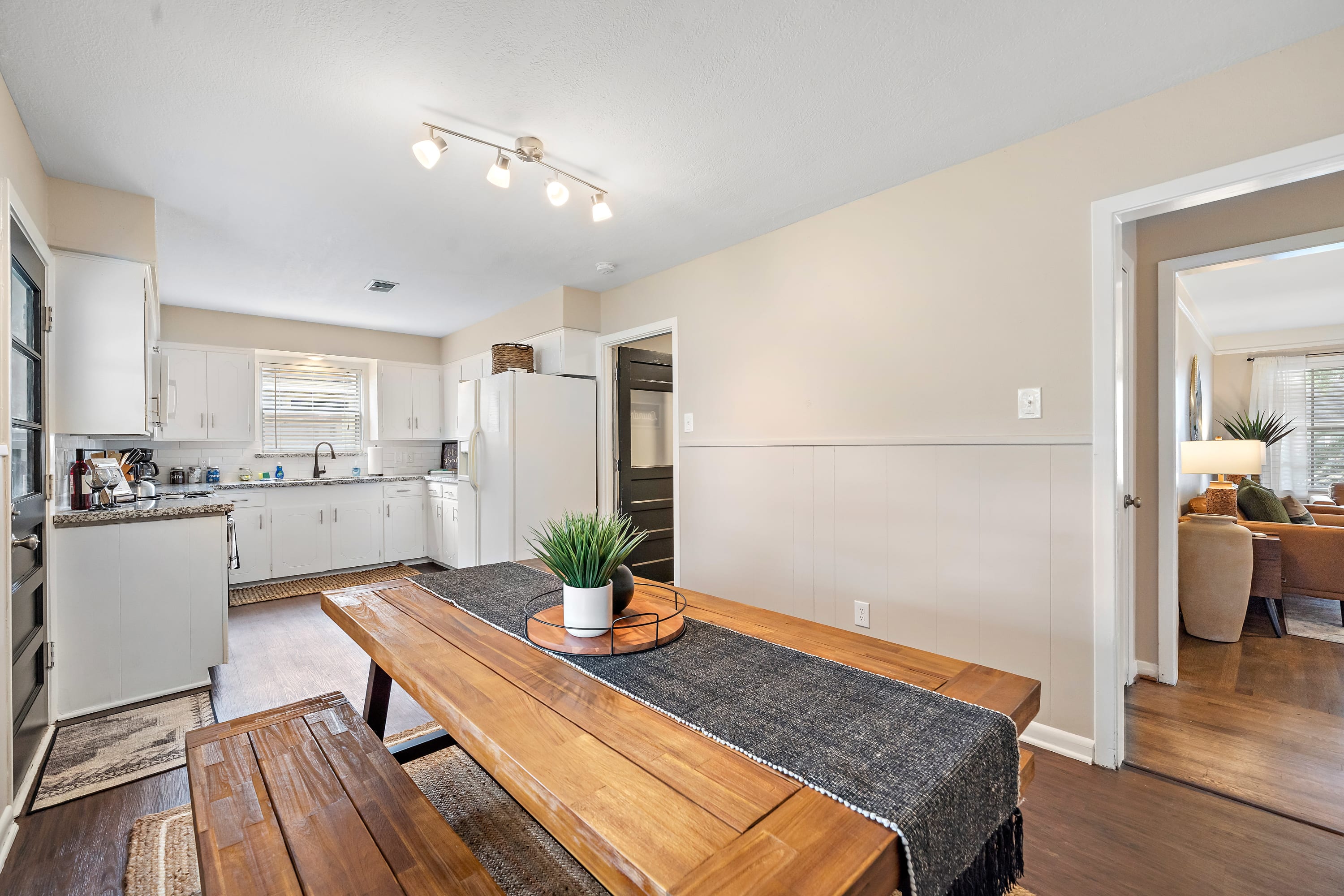 Private Location | Spacious Home: Arcade & Games