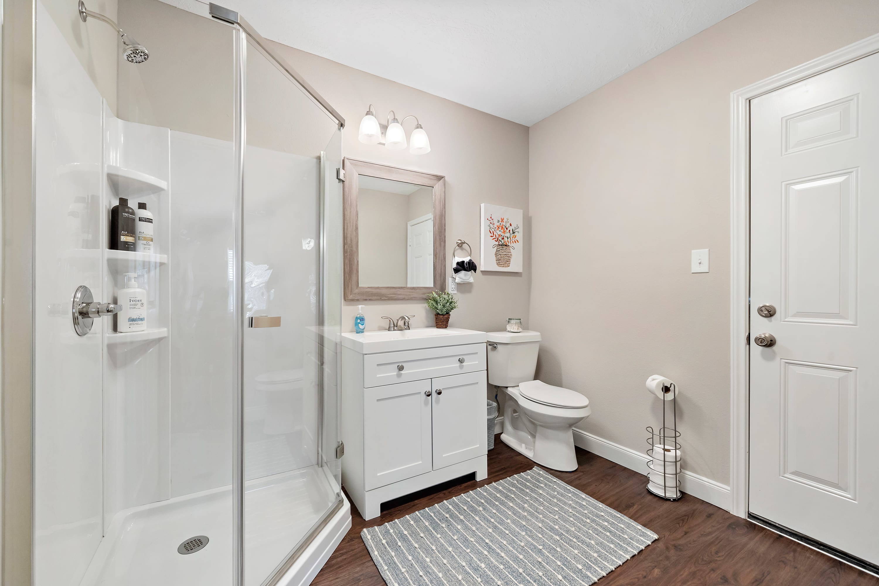 Private Location | Spacious Home: Arcade & Games