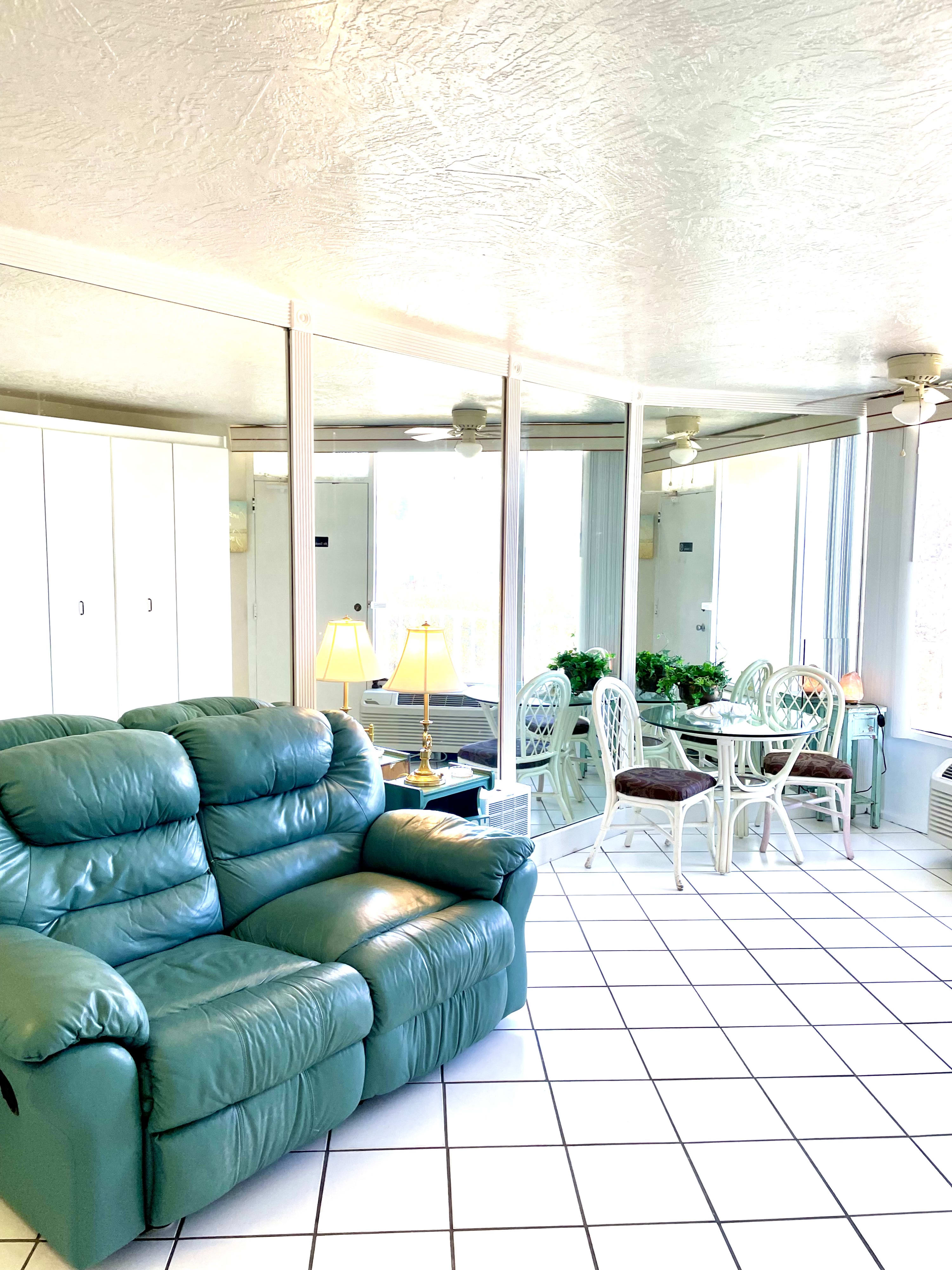 Sandy Shores - Ocean view At Symphony Beach Club!