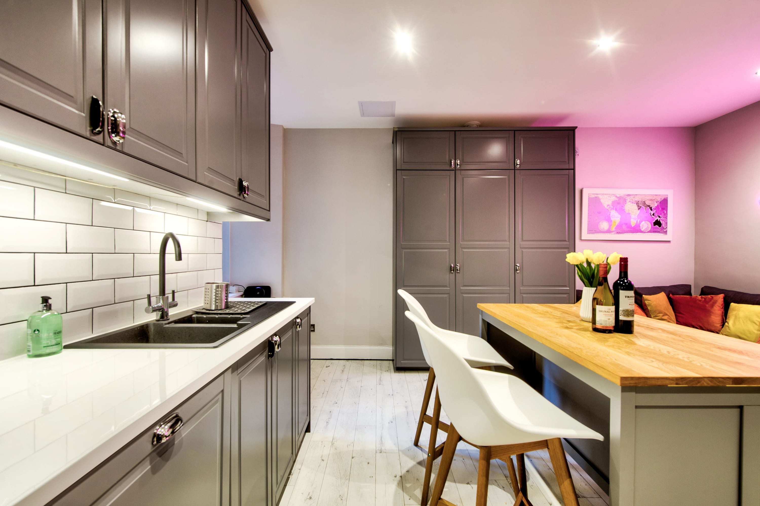 Stylish & Spacious 3 Bedroom Apt in Finnieston, West End