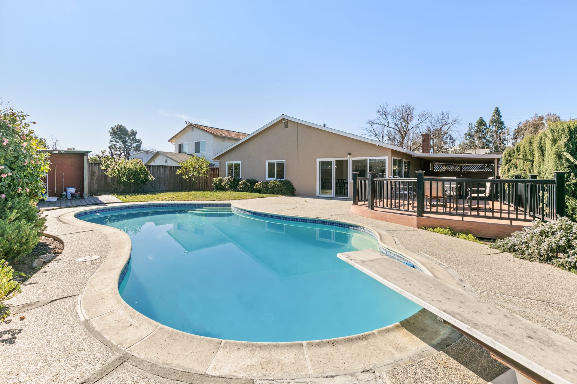 Property Image 0