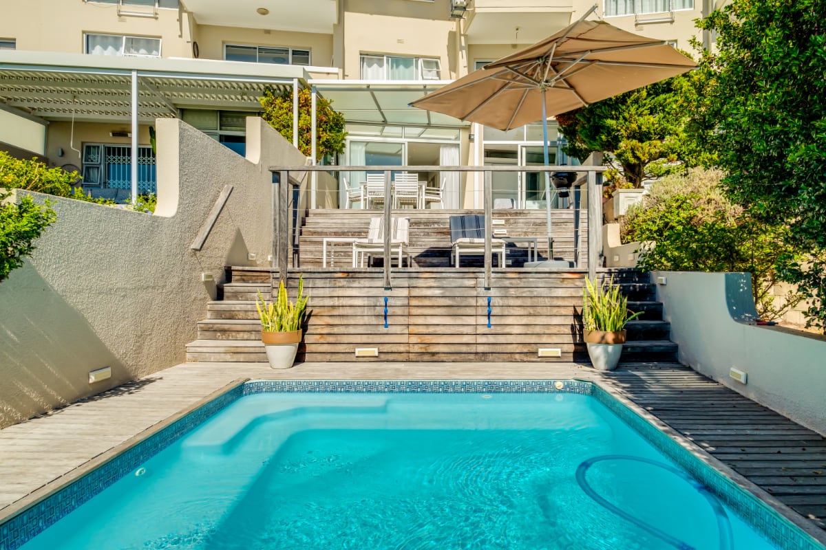 Compact Camps Bay Holiday Apartment with Private Pool Sea Escape