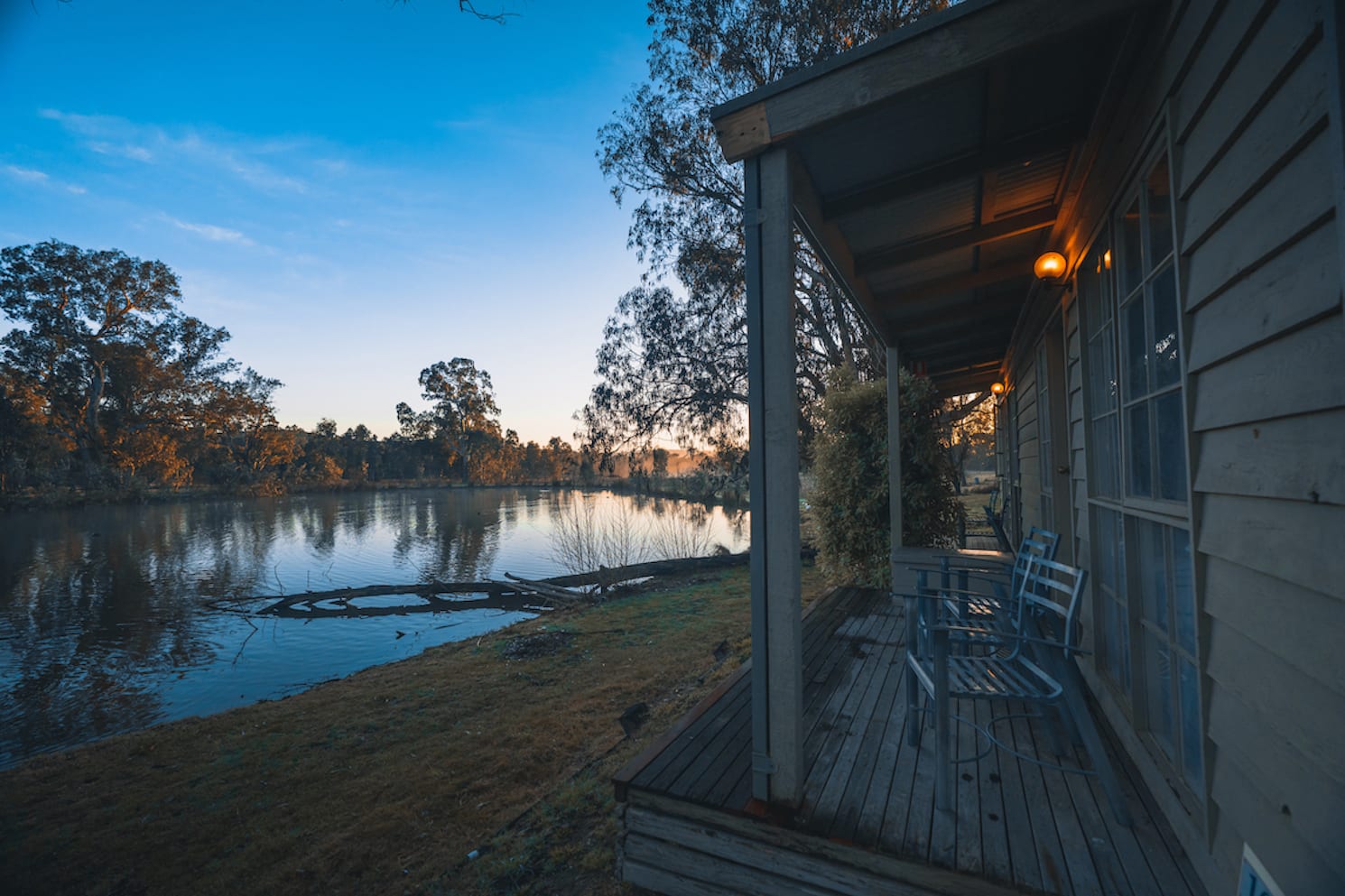 Acheron Valley Country  Retreat Lakefront Rooms (LR) - Picture 9